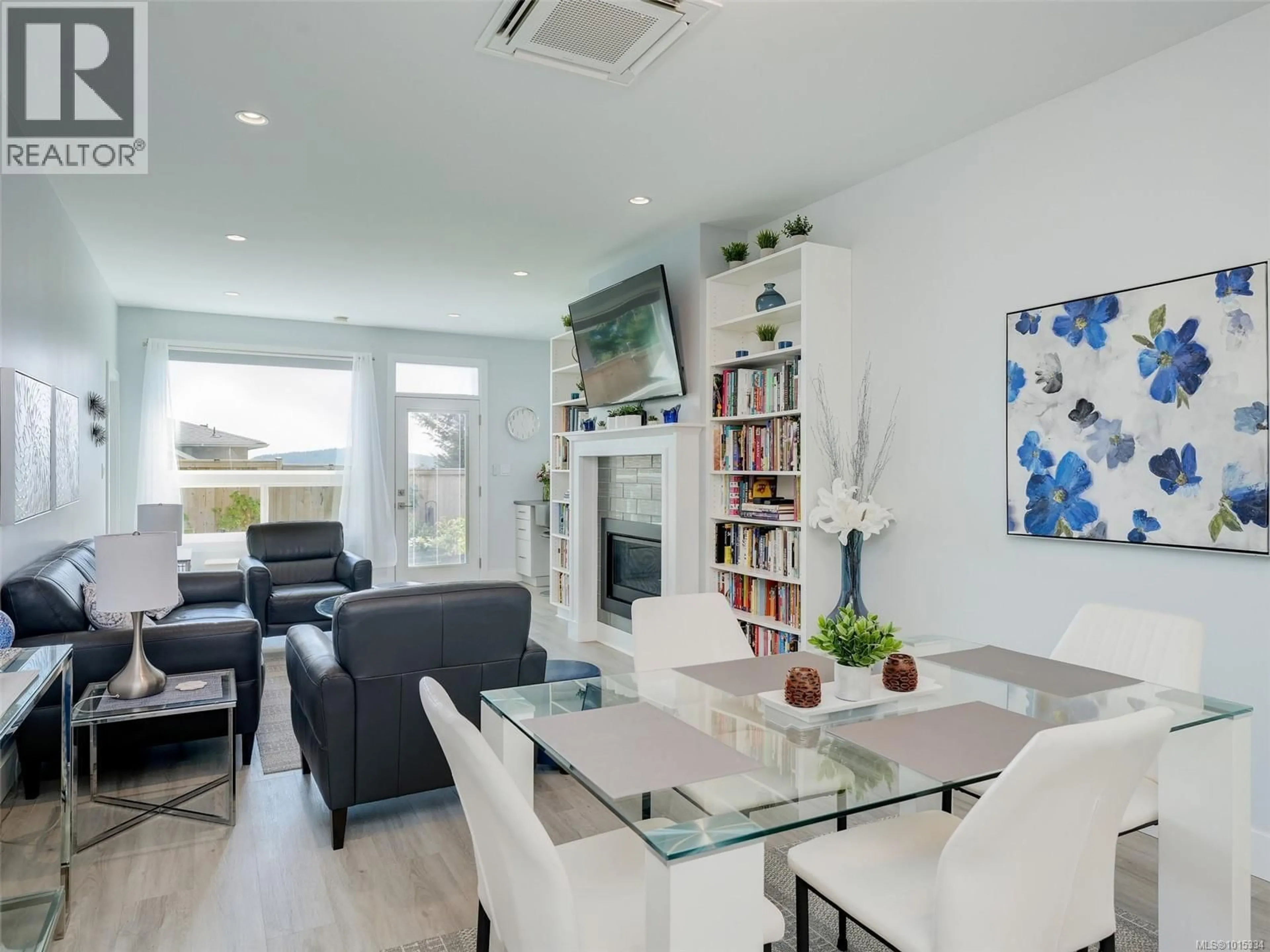 Living room with furniture, unknown for 2407 MOUNTAIN HEIGHTS DRIVE, Sooke British Columbia V9Z0L4