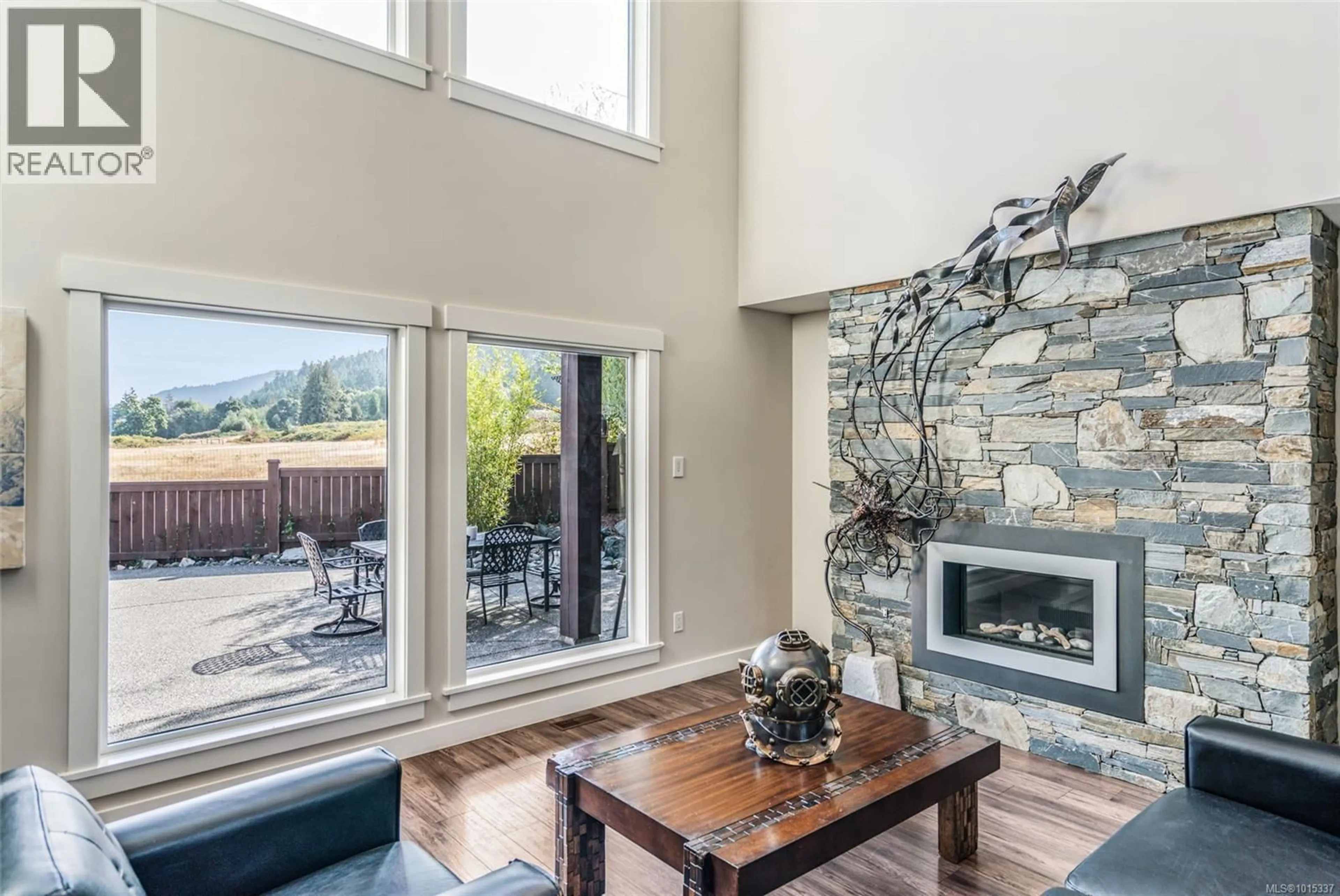 Living room with furniture, unknown for 2466 SUMMERSET ROAD, Nanoose Bay British Columbia V9P9E4