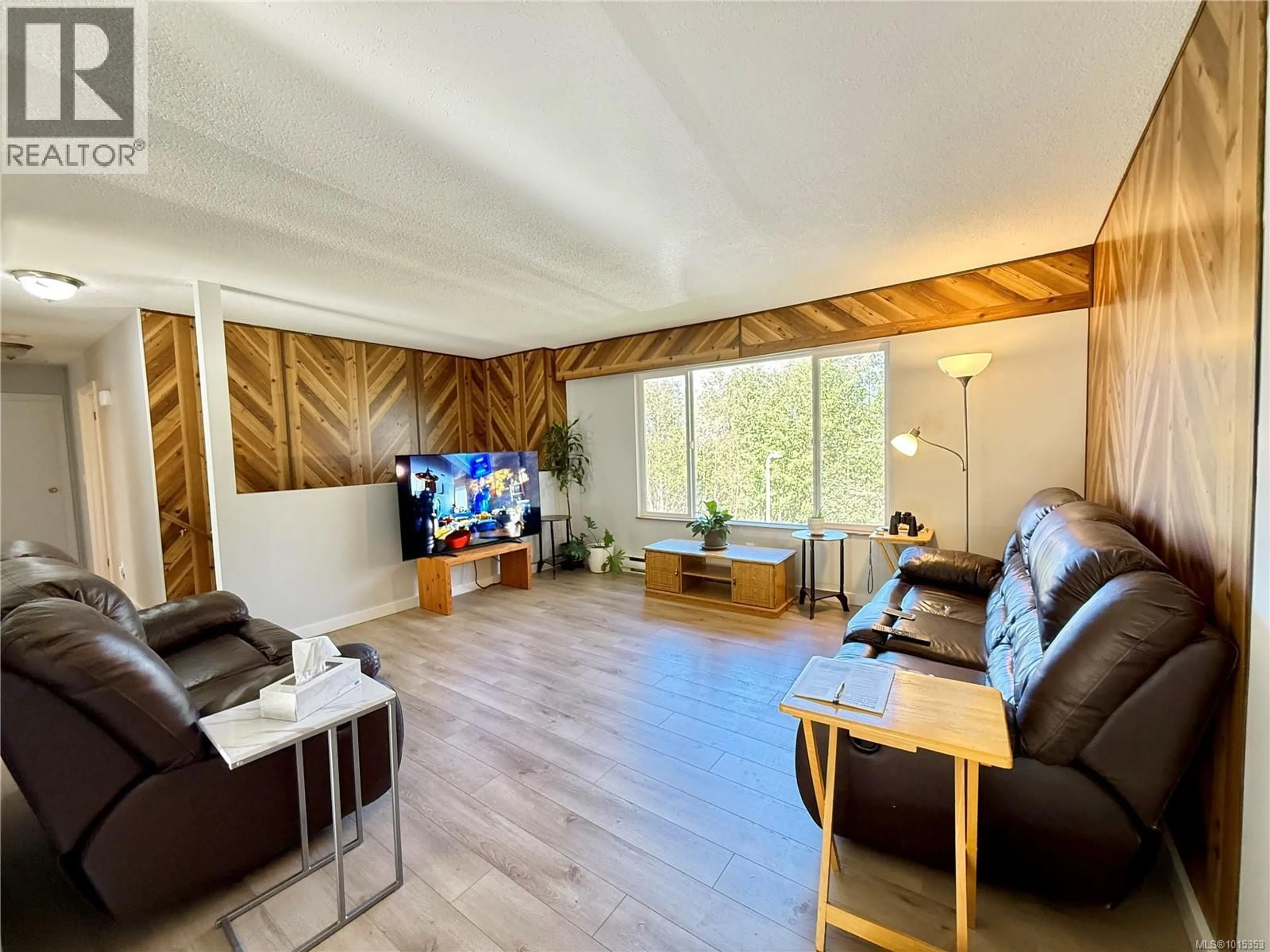 A pic of a room for 2101 PIONEER HILL, Port McNeill British Columbia V0N2R0