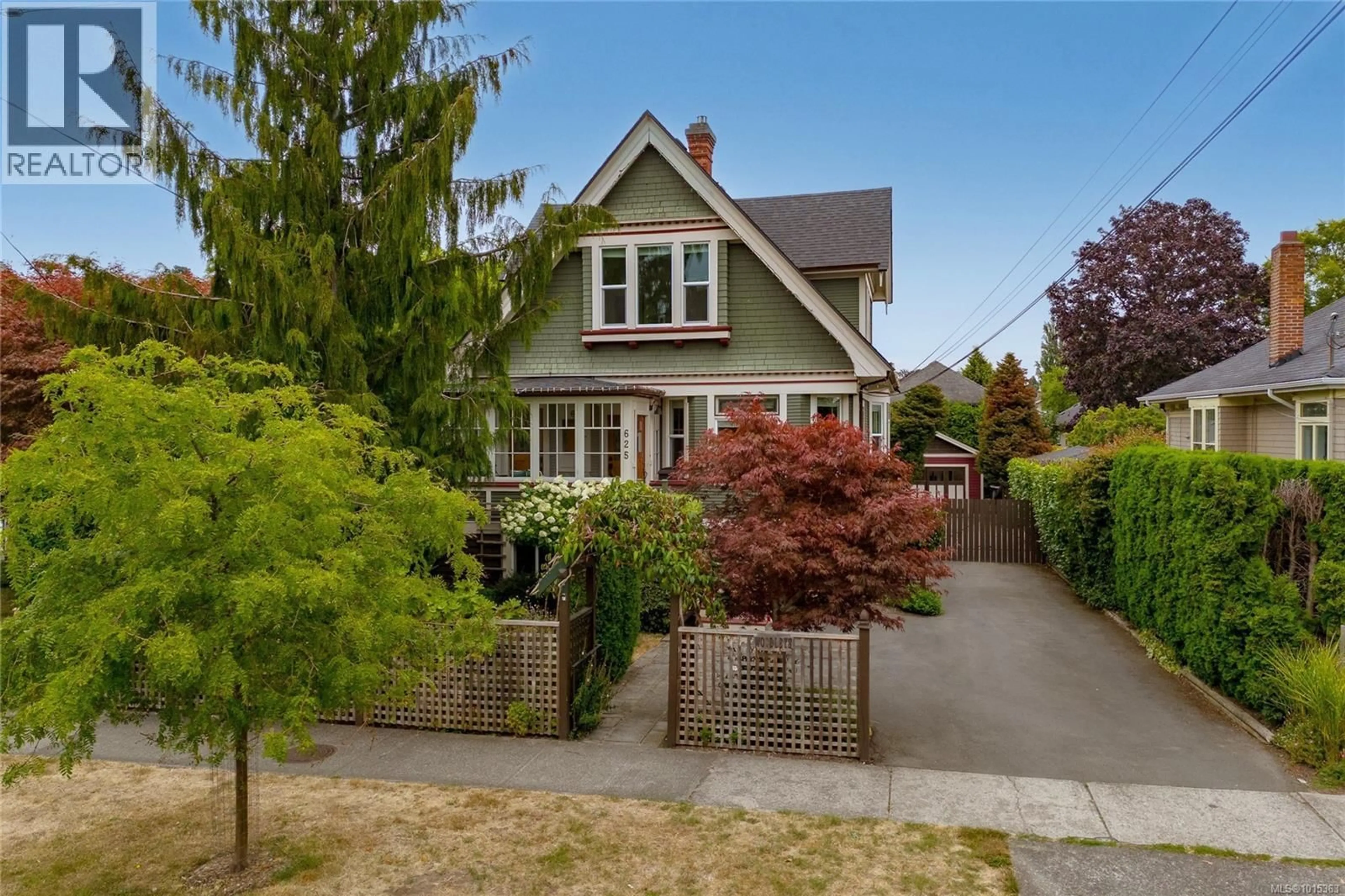 Unknown for 625 HARBINGER AVENUE, Victoria British Columbia V8V4H9