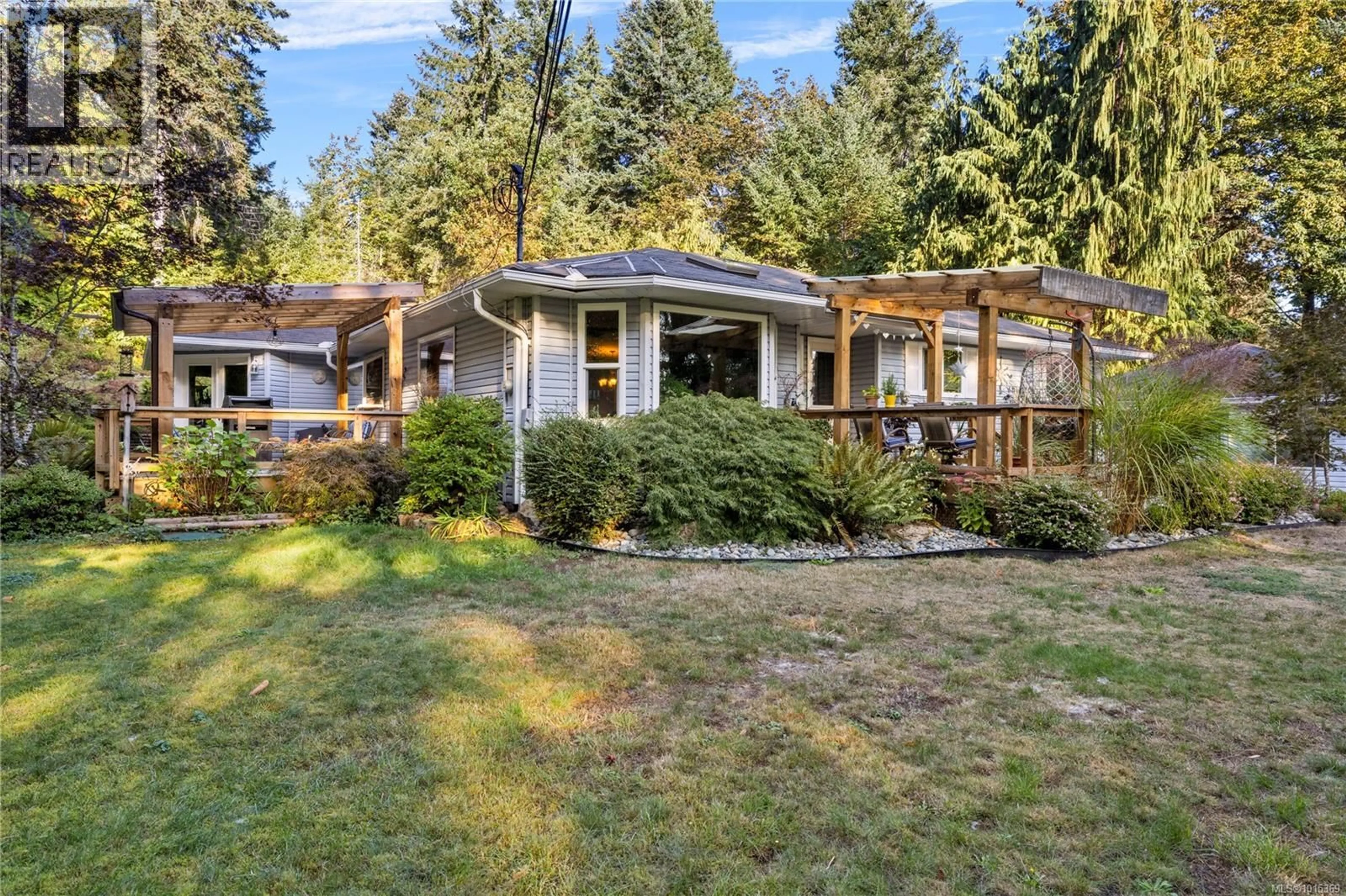 Home with vinyl exterior material, unknown for 1554 SHALDOR PLACE, Nanaimo British Columbia V9X1S5