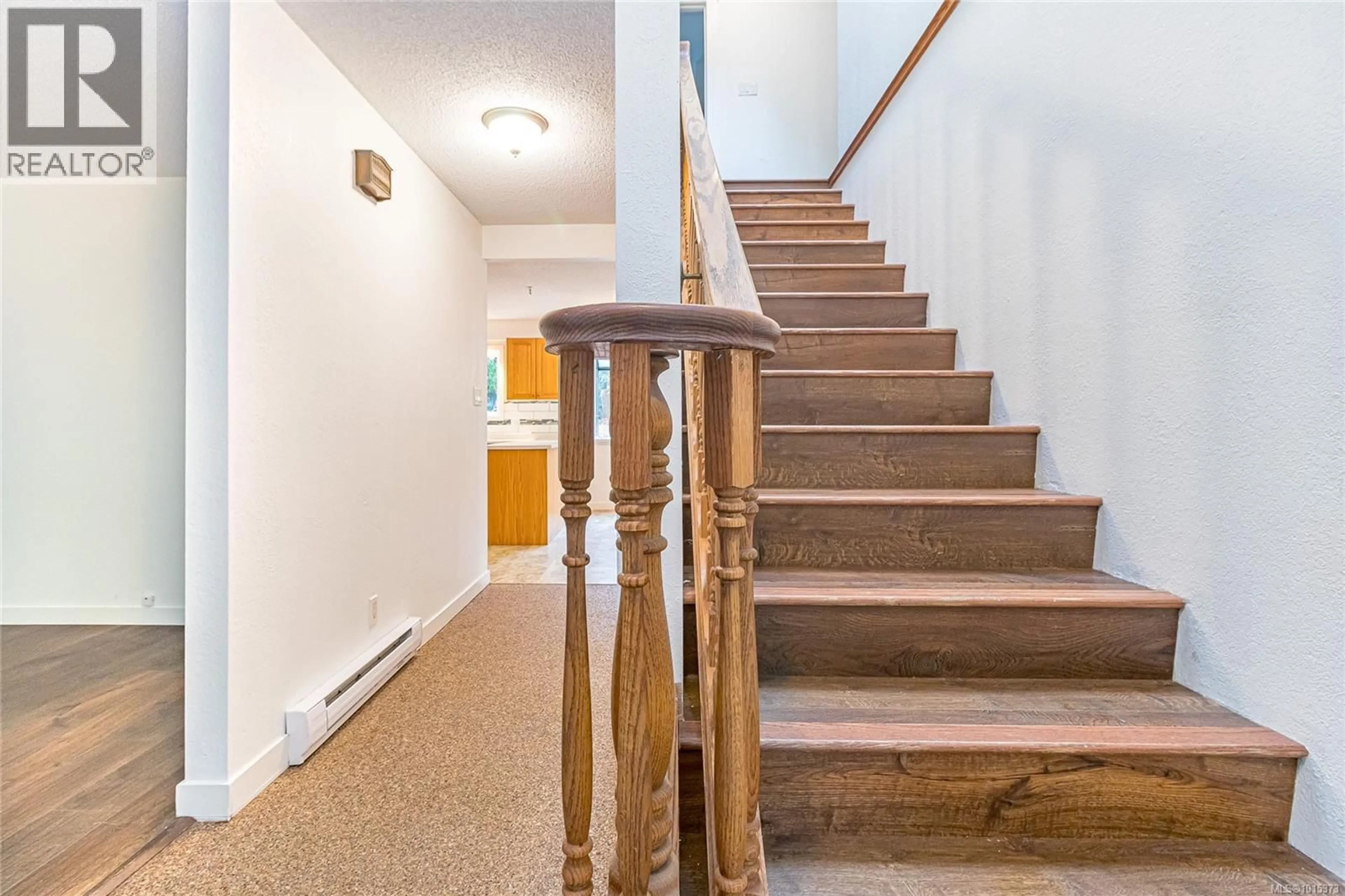 Stairs for 2548 JEANINE DRIVE, Langford British Columbia V9B4X9