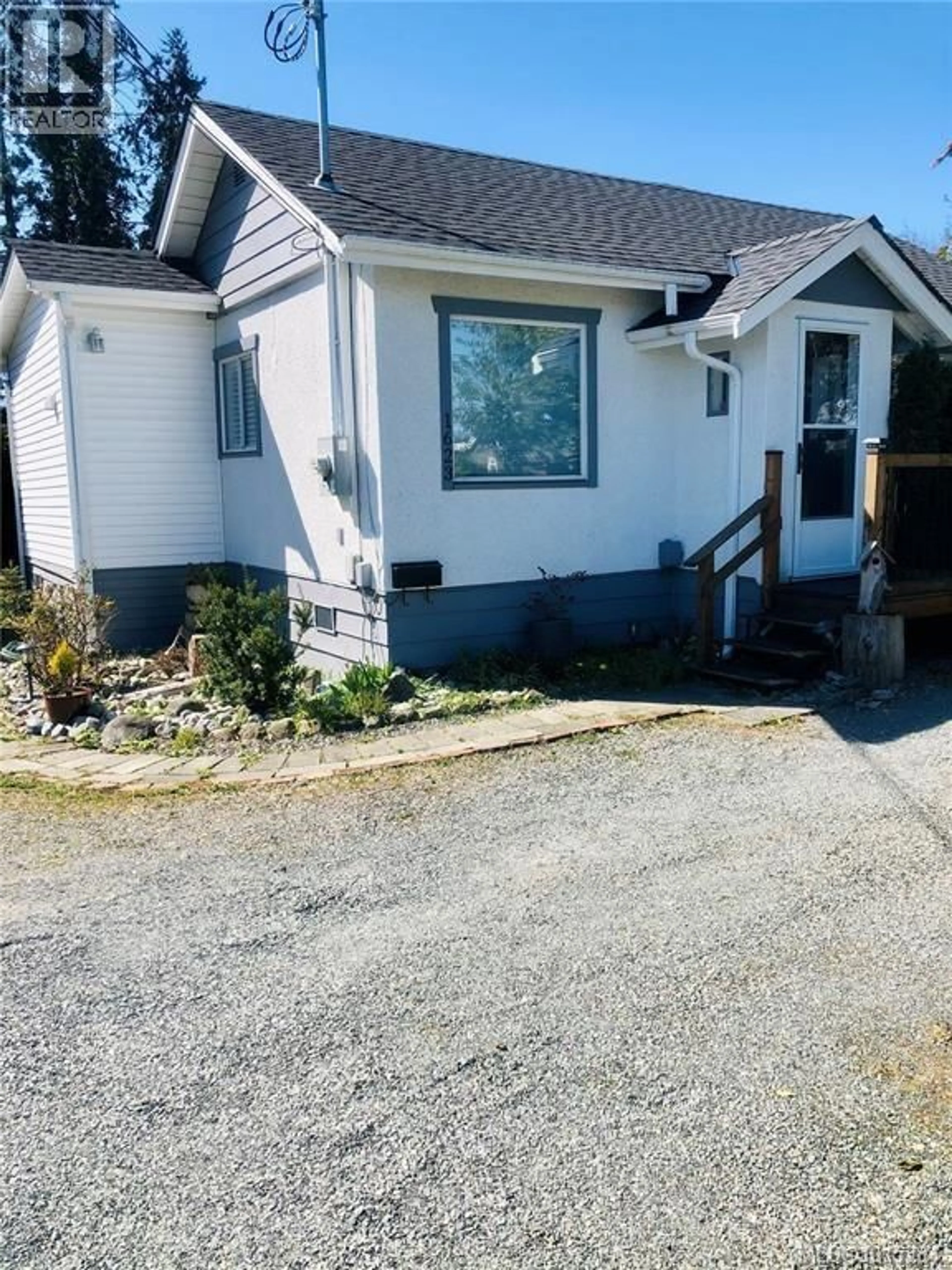 Home with vinyl exterior material, street for 1623 NORTHFIELD ROAD, Nanaimo British Columbia V9S3A8