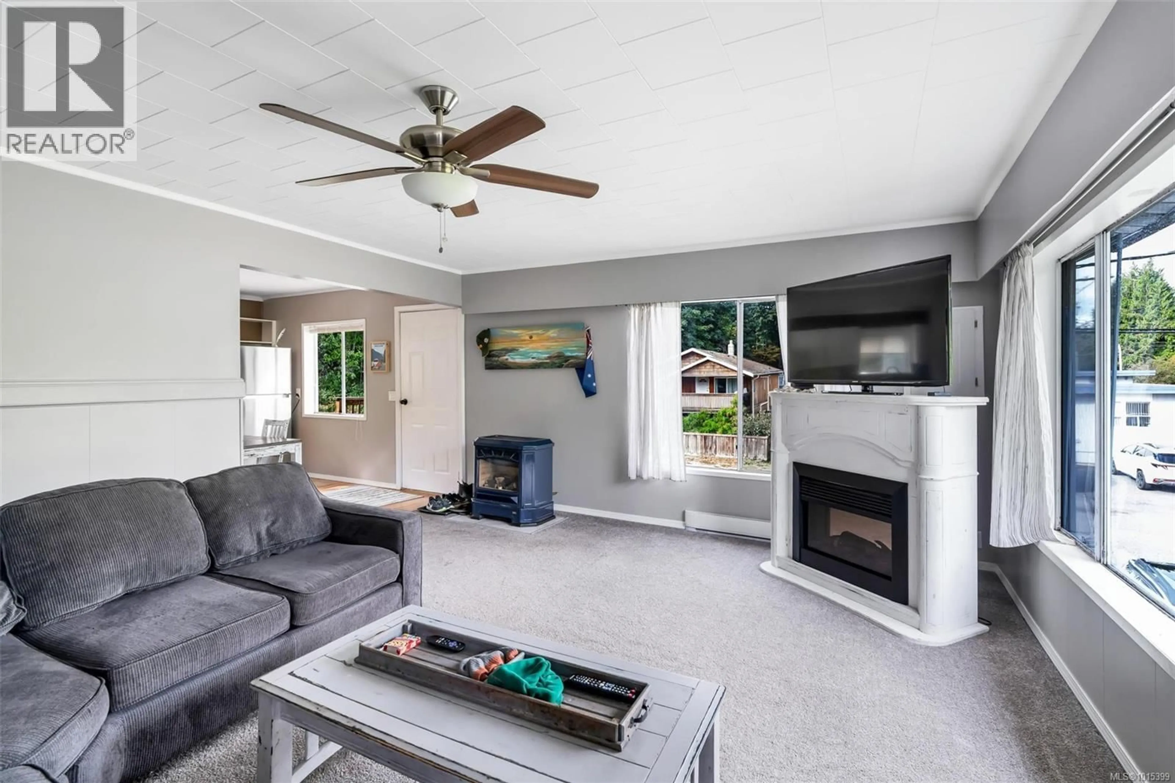 Living room with furniture, unknown for 38 COWICHAN AVENUE, Lake Cowichan British Columbia V0R2G0