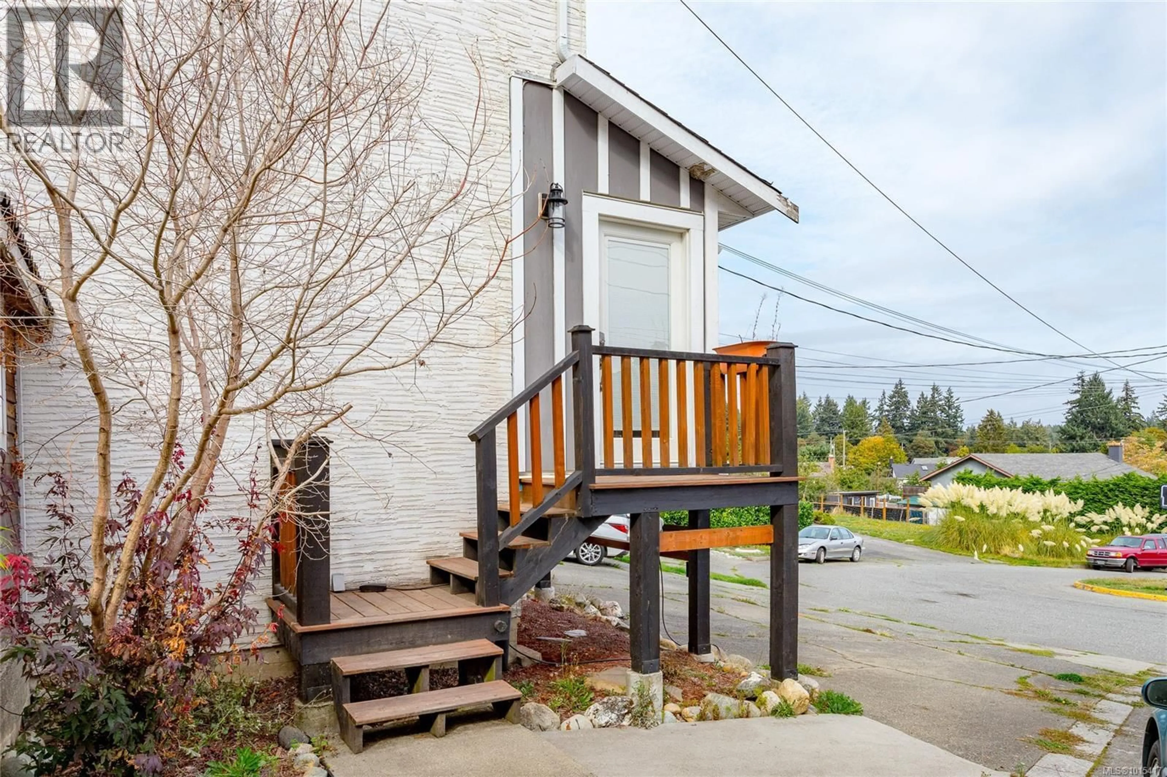 Patio, street for 552 STRATHDEE PLACE, Colwood British Columbia V9C2R6