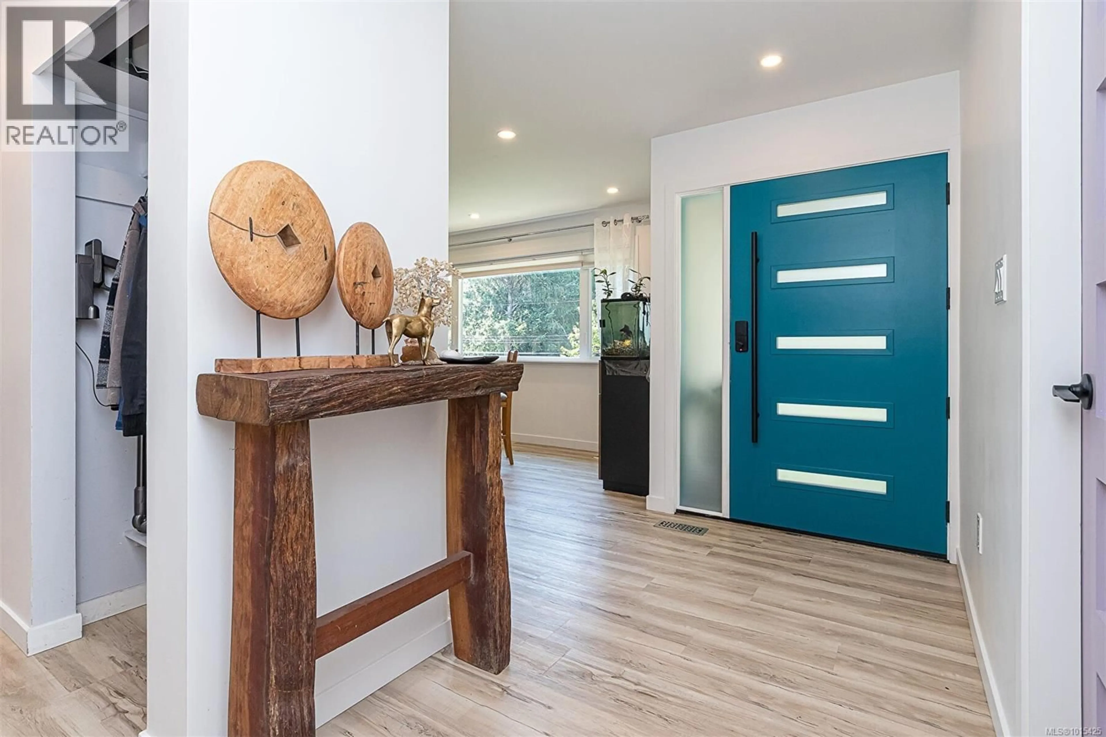 Indoor entryway for 1034 COWERD ROAD, Cobble Hill British Columbia V8H0G9