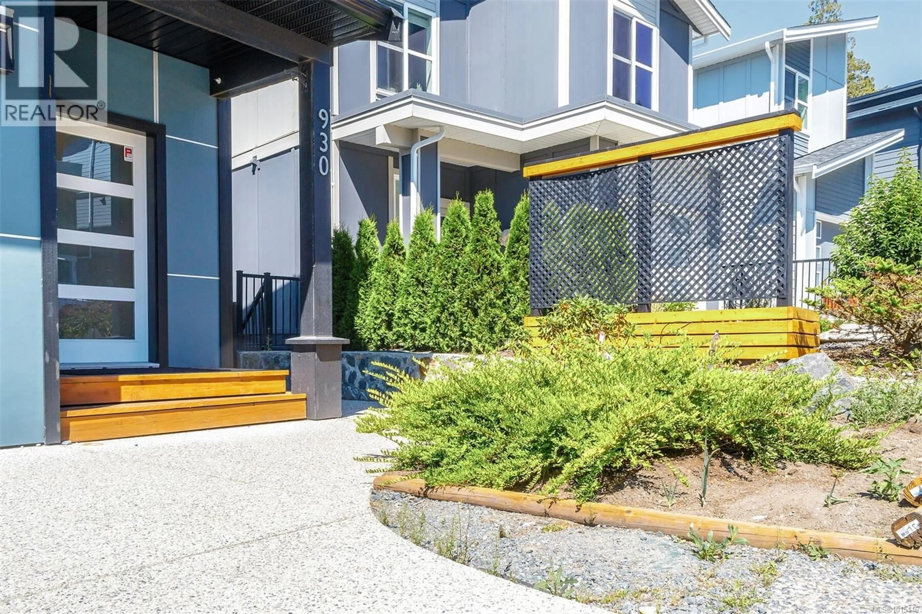 Patio, street for 930 PEACE KEEPING CRESCENT, Langford British Columbia V9C2P4