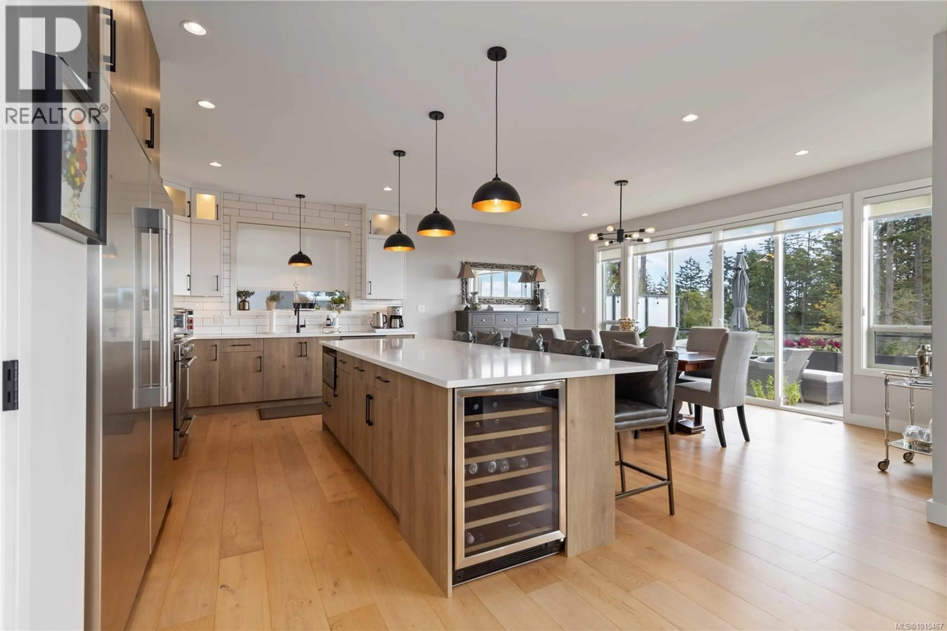 Contemporary kitchen, unknown for 3479 OCEANA LANE, Colwood British Columbia V8W0C5
