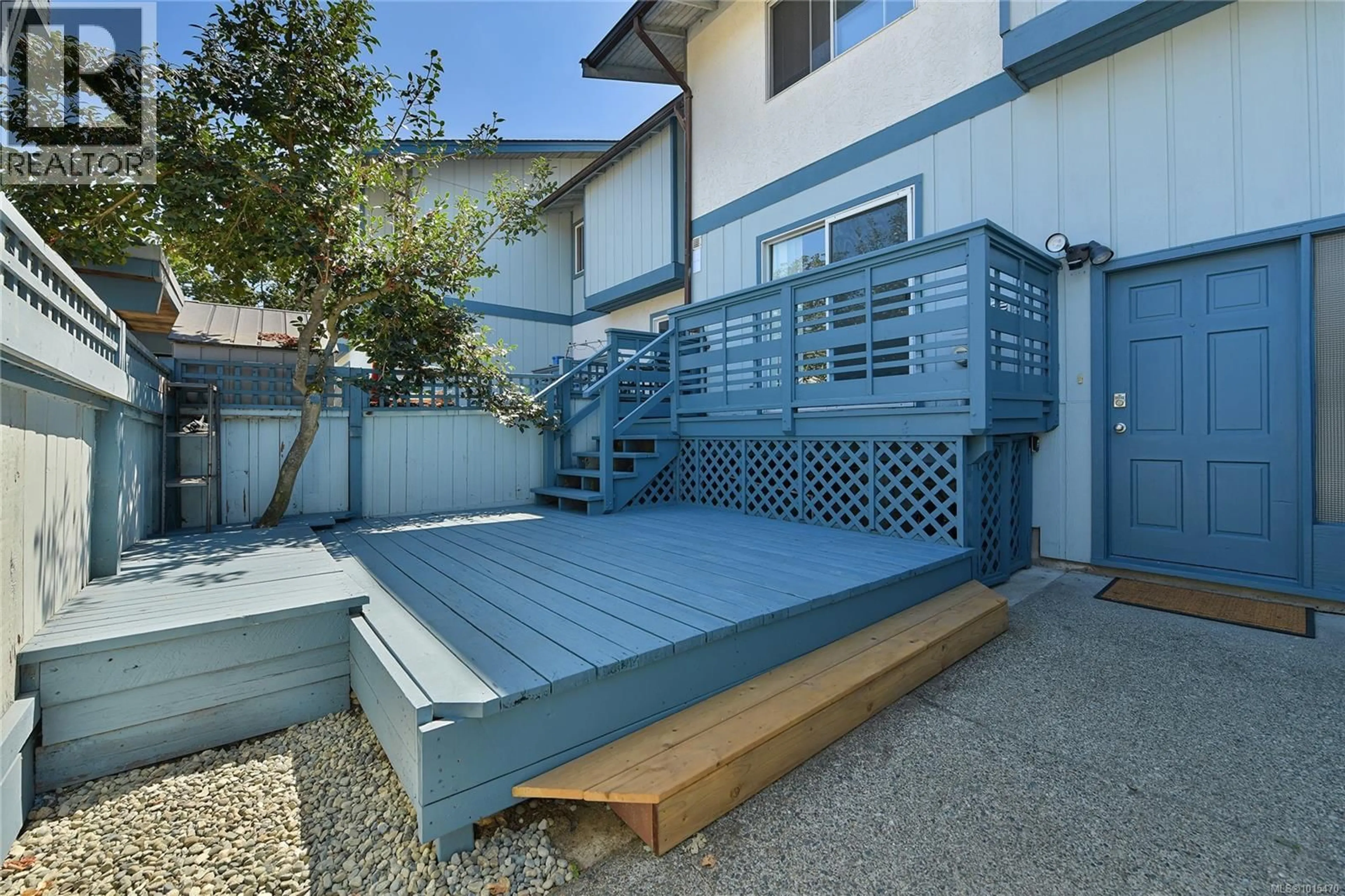 Patio, street for 12 - 3987 GORDON HEAD ROAD, Saanich British Columbia V8N3X5