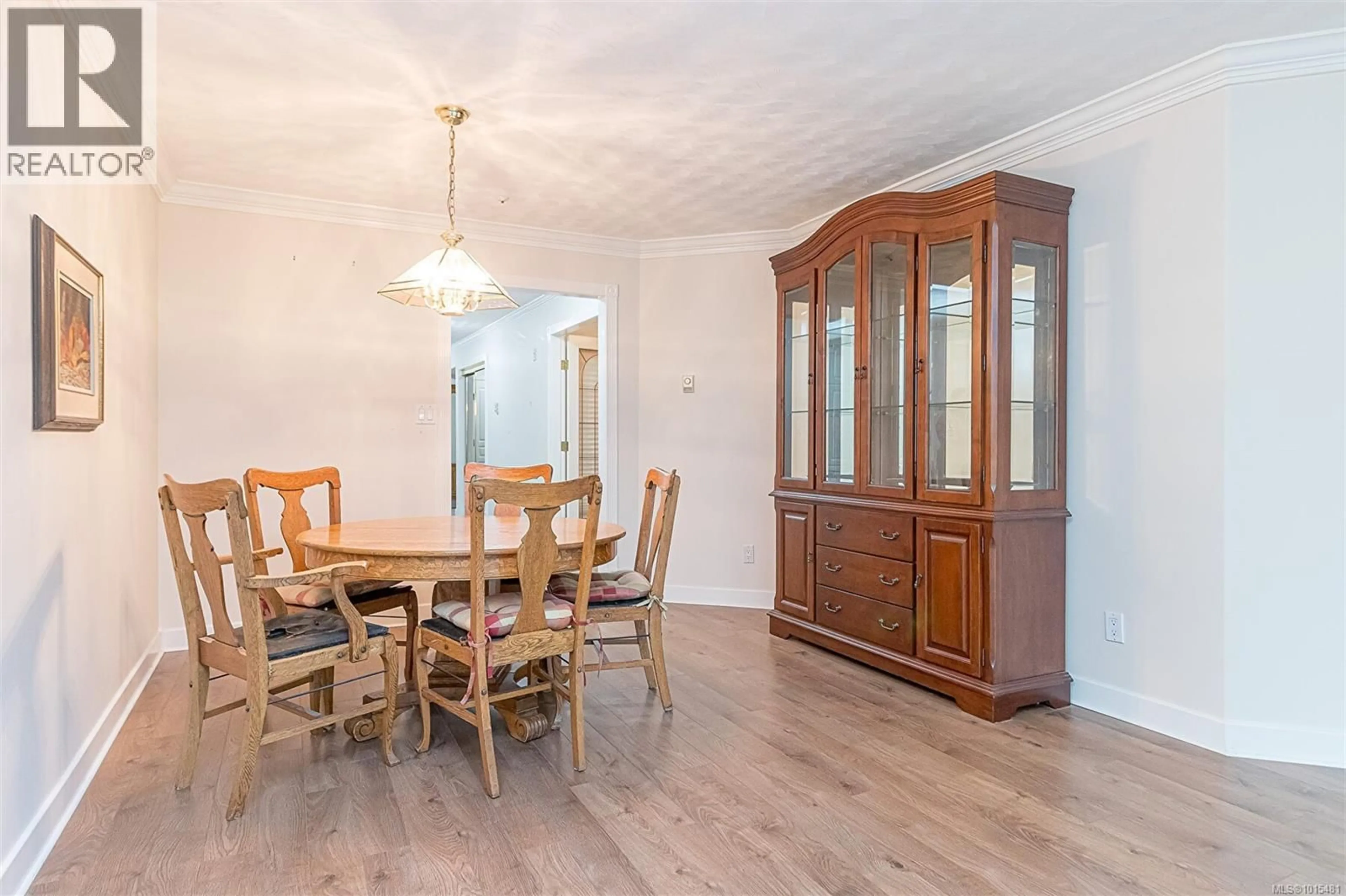 Dining room, wood/laminate floor for 102C - 540 AL WILSON GROVE, Duncan British Columbia V9L5H3