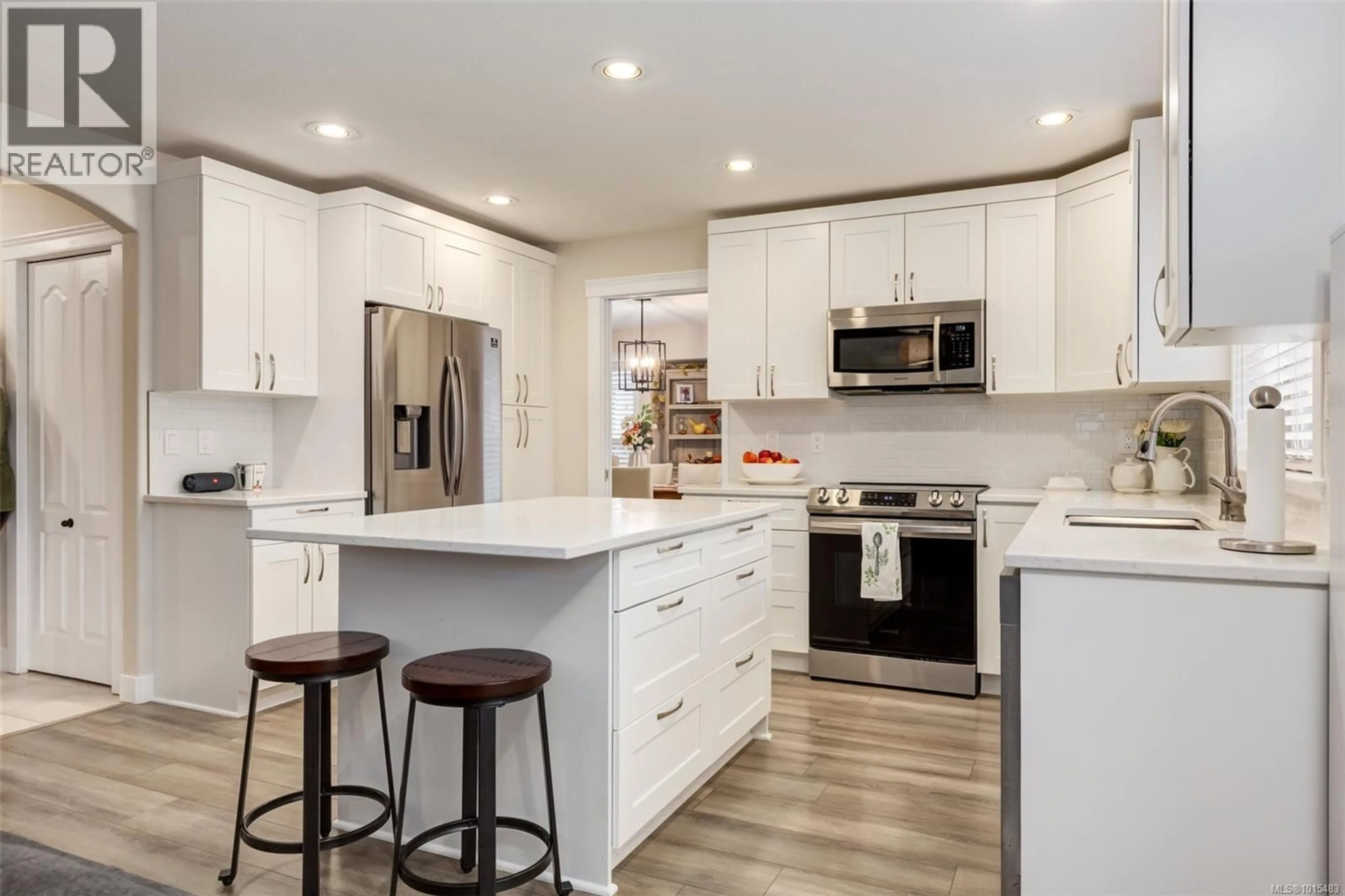 Open concept kitchen, unknown for 5939 OLIVER ROAD, Nanaimo British Columbia V9T6G6