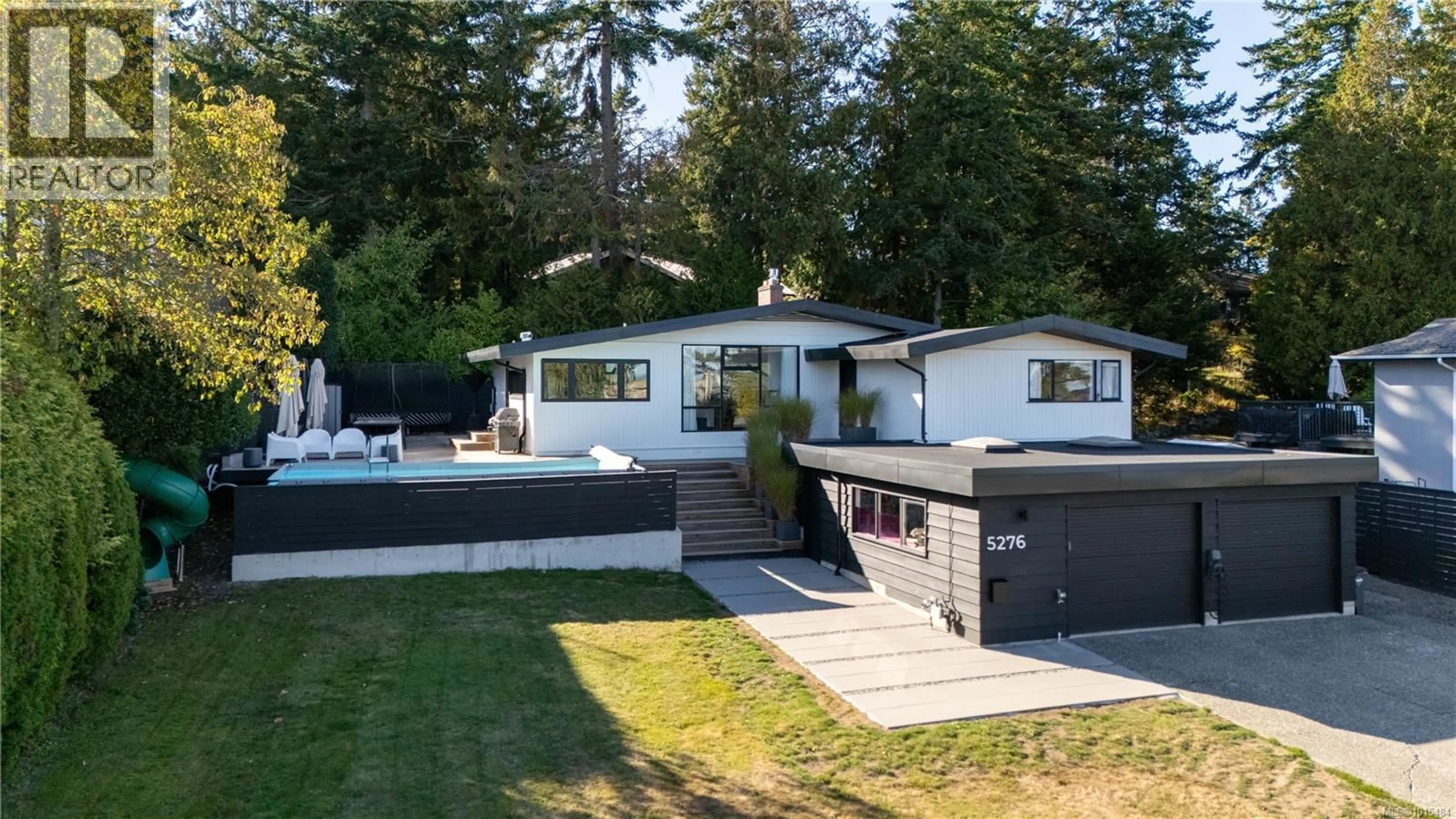Unknown for 5276 PARKER AVENUE, Saanich British Columbia V8Y2M9