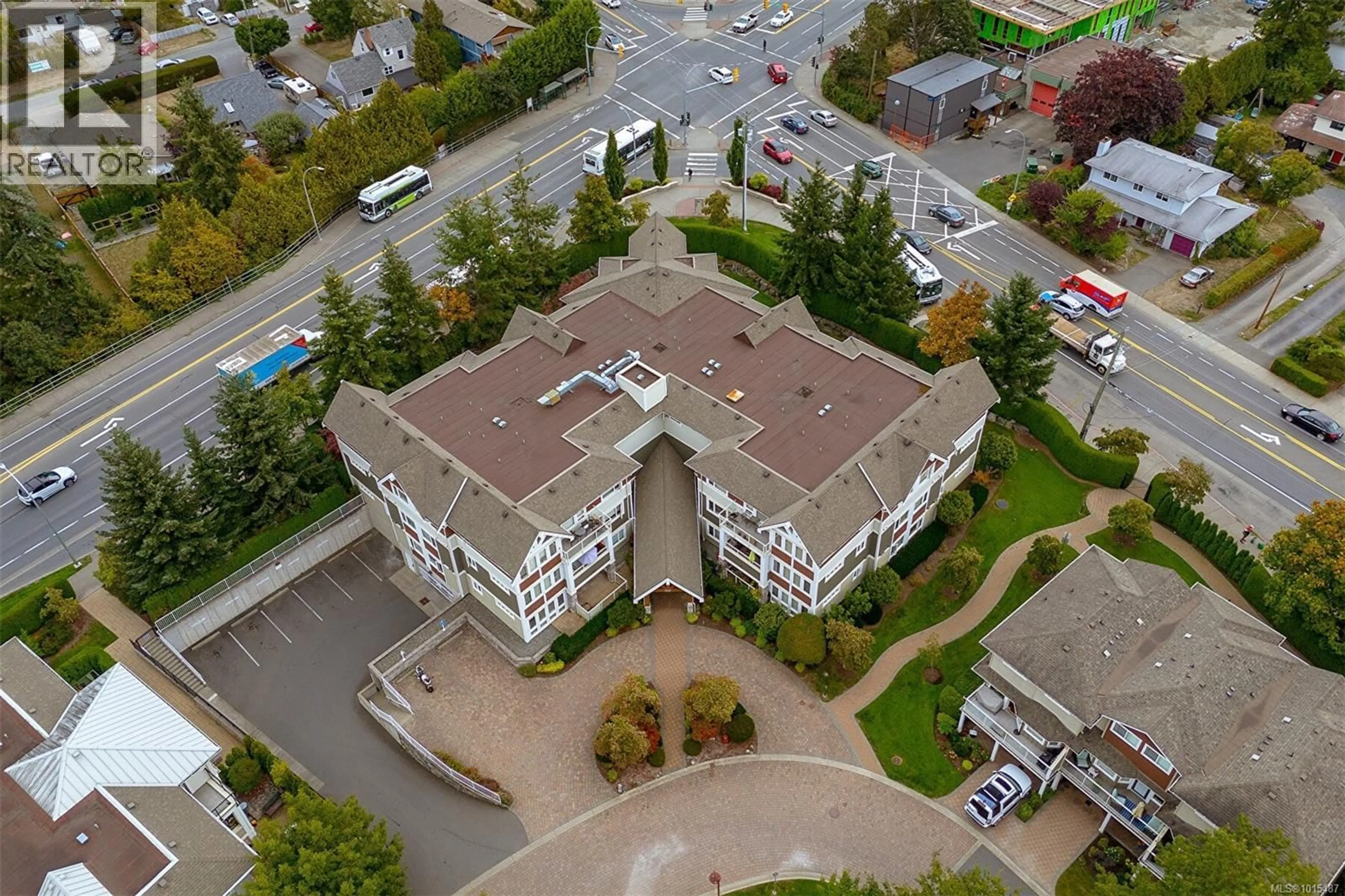 A pic from outside/outdoor area/front of a property/back of a property/a pic from drone, city buildings view from balcony for 302 - 535 HEATHERDALE LANE, Saanich British Columbia V8Z0A4