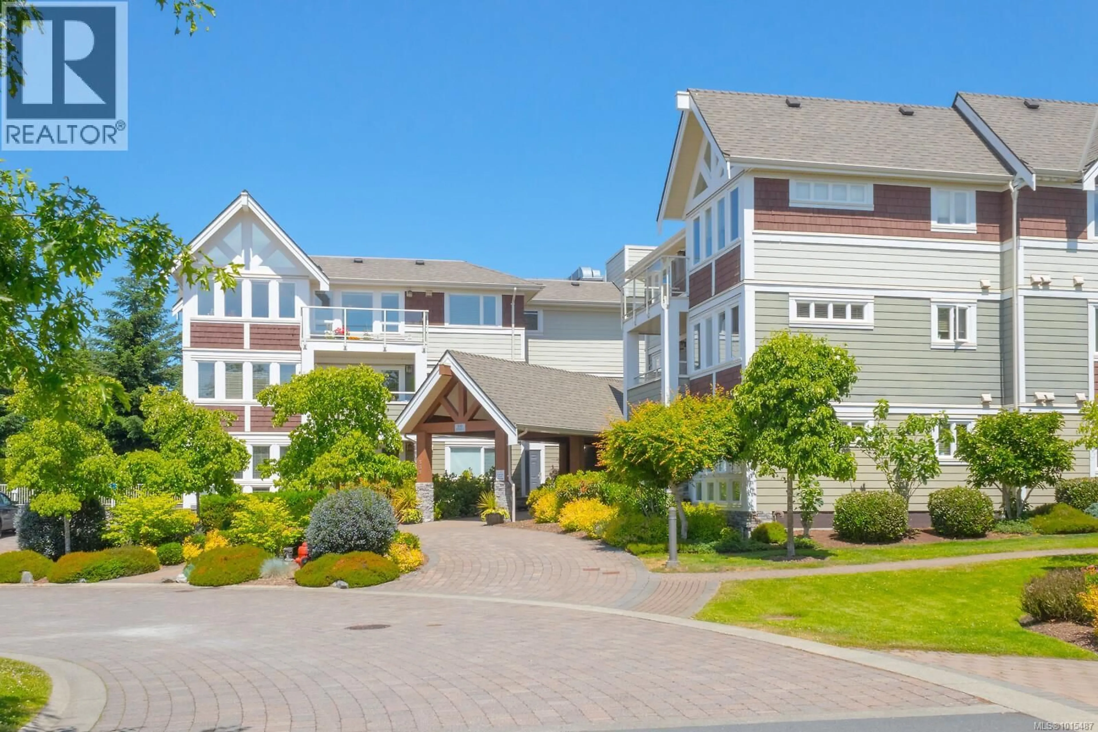 Unknown for 302 - 535 HEATHERDALE LANE, Saanich British Columbia V8Z0A4