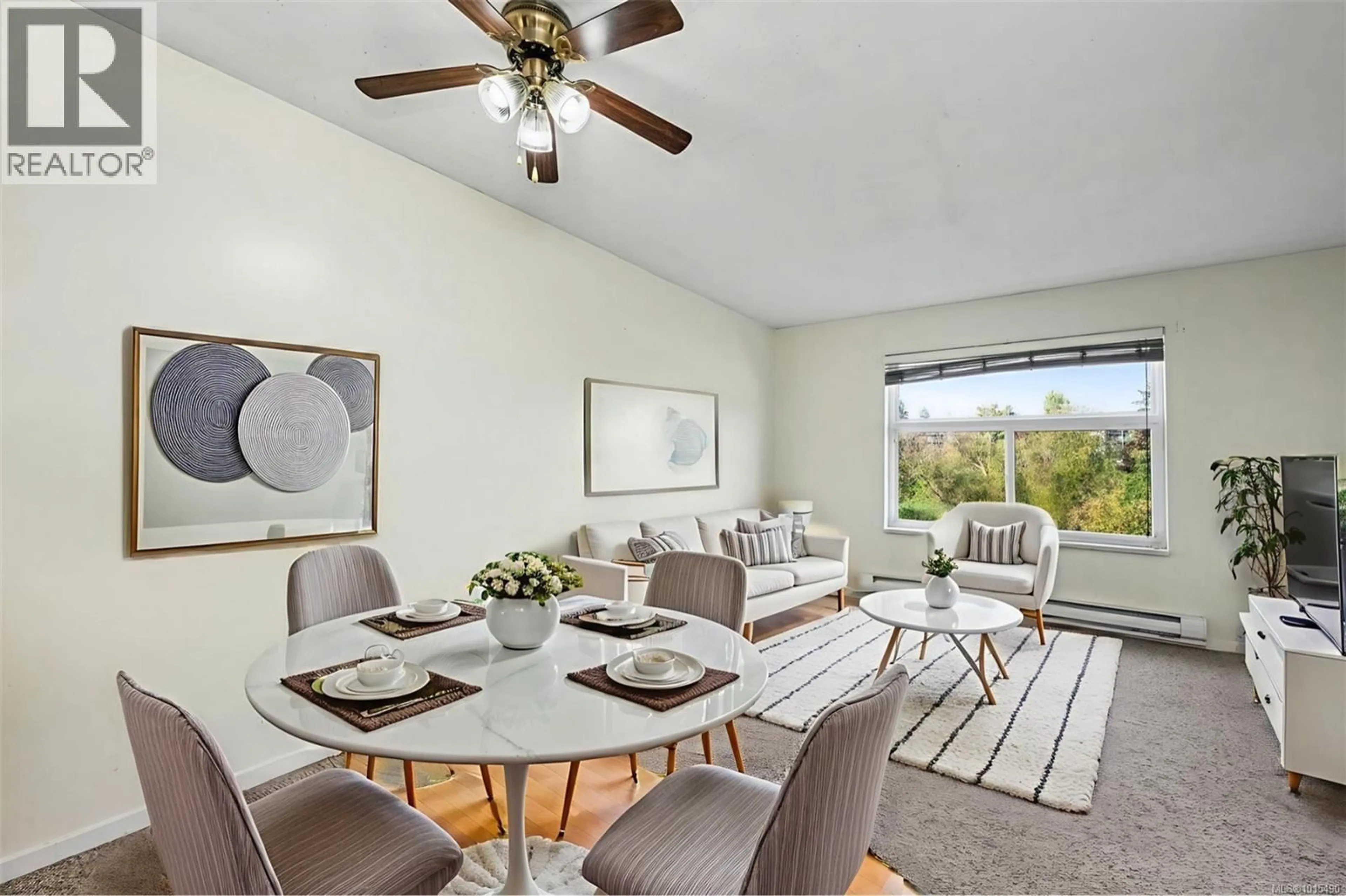 Living room with furniture, unknown for 328 - 3215 COWICHAN LAKE ROAD, Duncan British Columbia V9L5G5