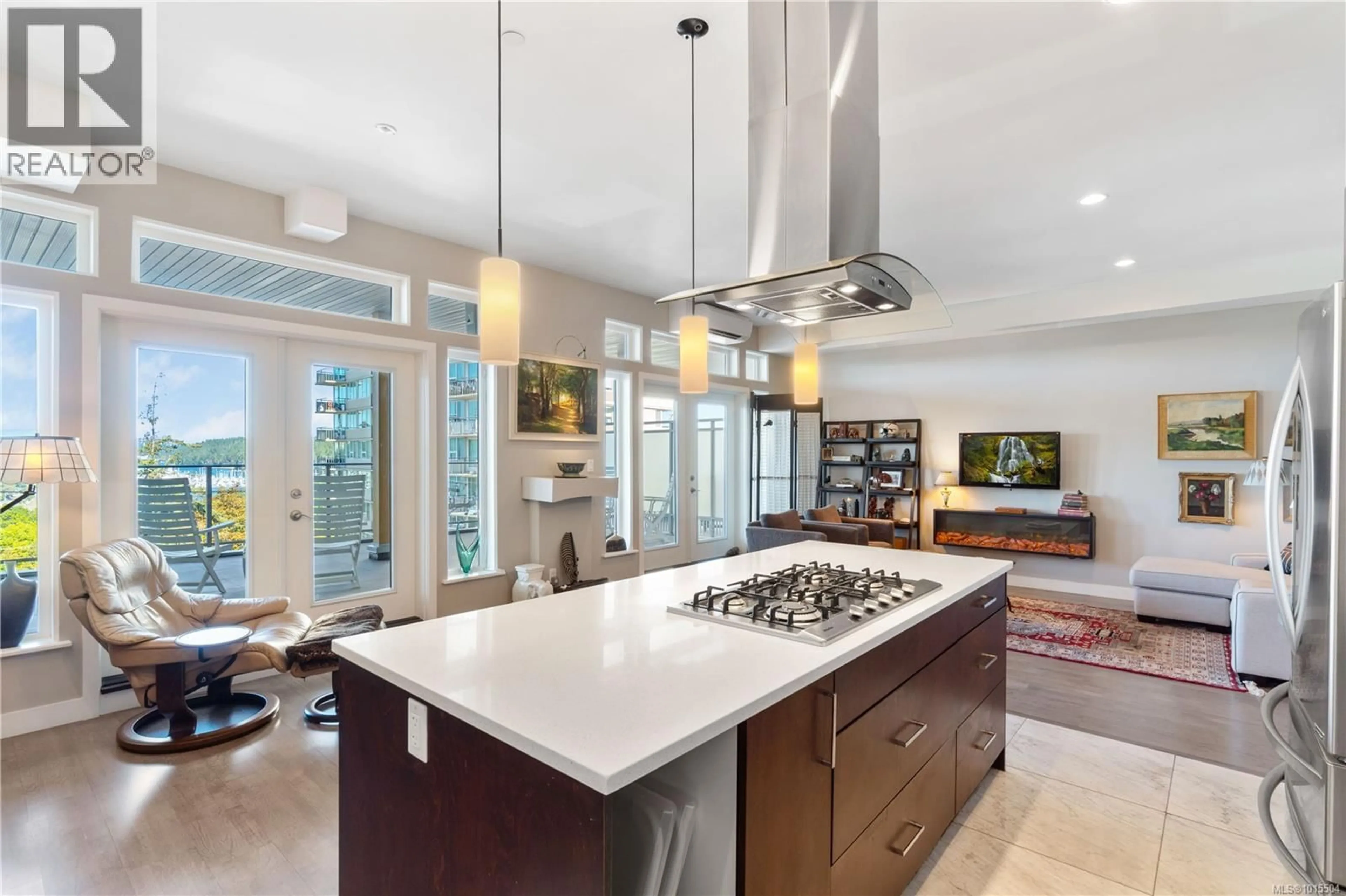 Contemporary kitchen, ceramic/tile floor for 403 - 10 CHAPEL STREET, Nanaimo British Columbia V9R5H2