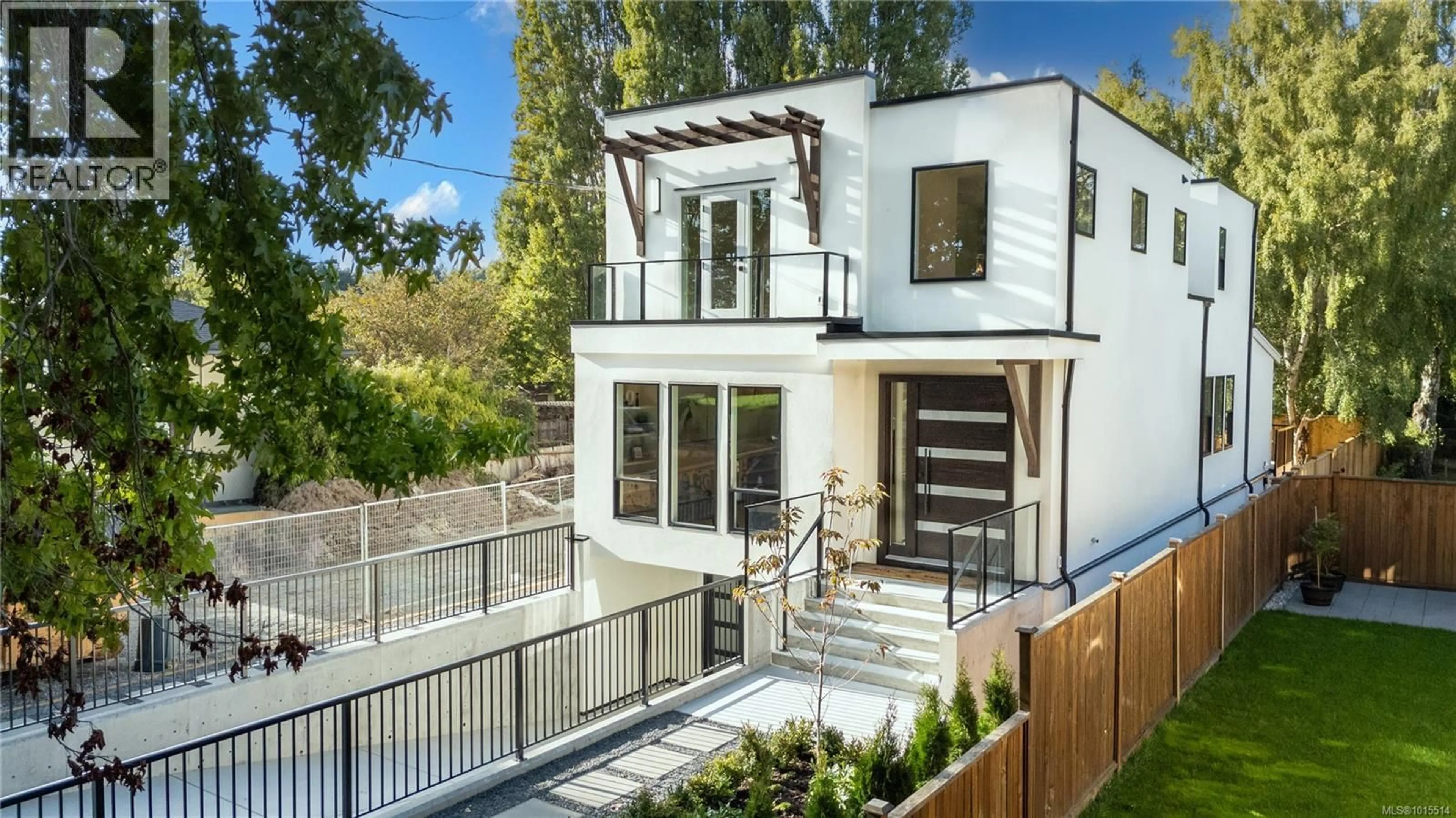 Home with brick exterior material, street for 1772 CHANDLER AVENUE, Victoria British Columbia V8S1N6
