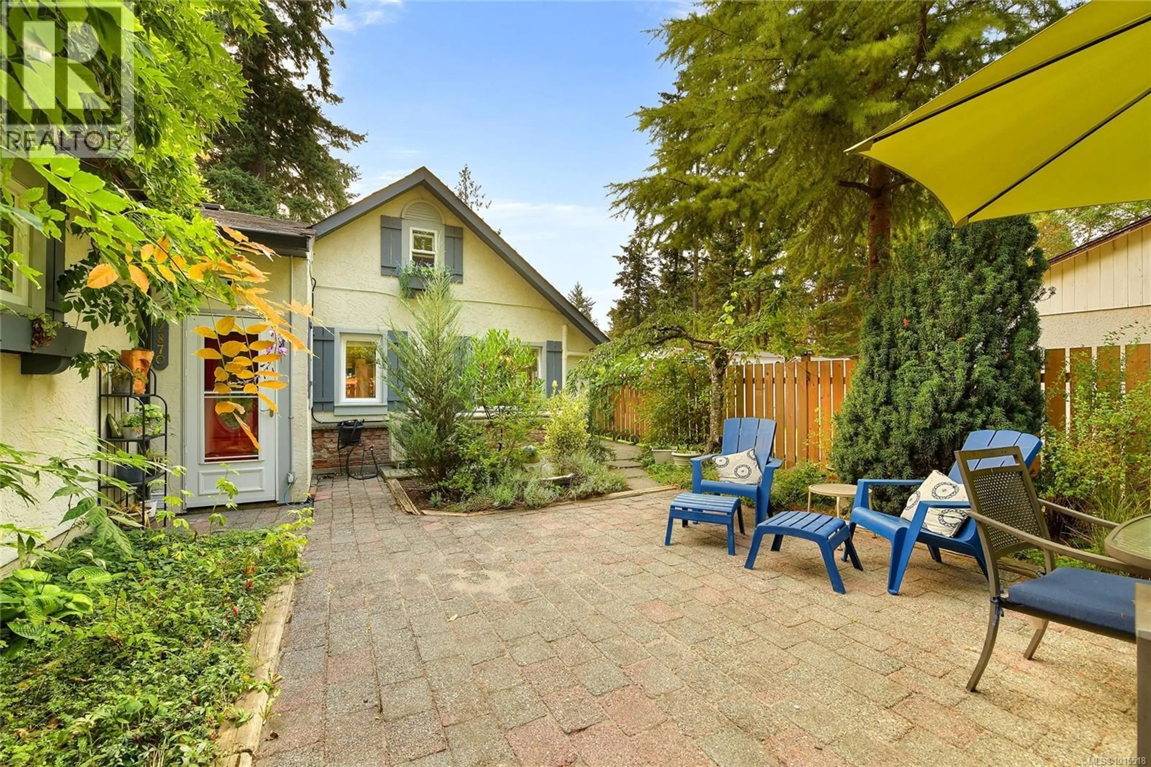 Patio, street for 2870 GLEN LAKE ROAD, Langford British Columbia V9B4A7