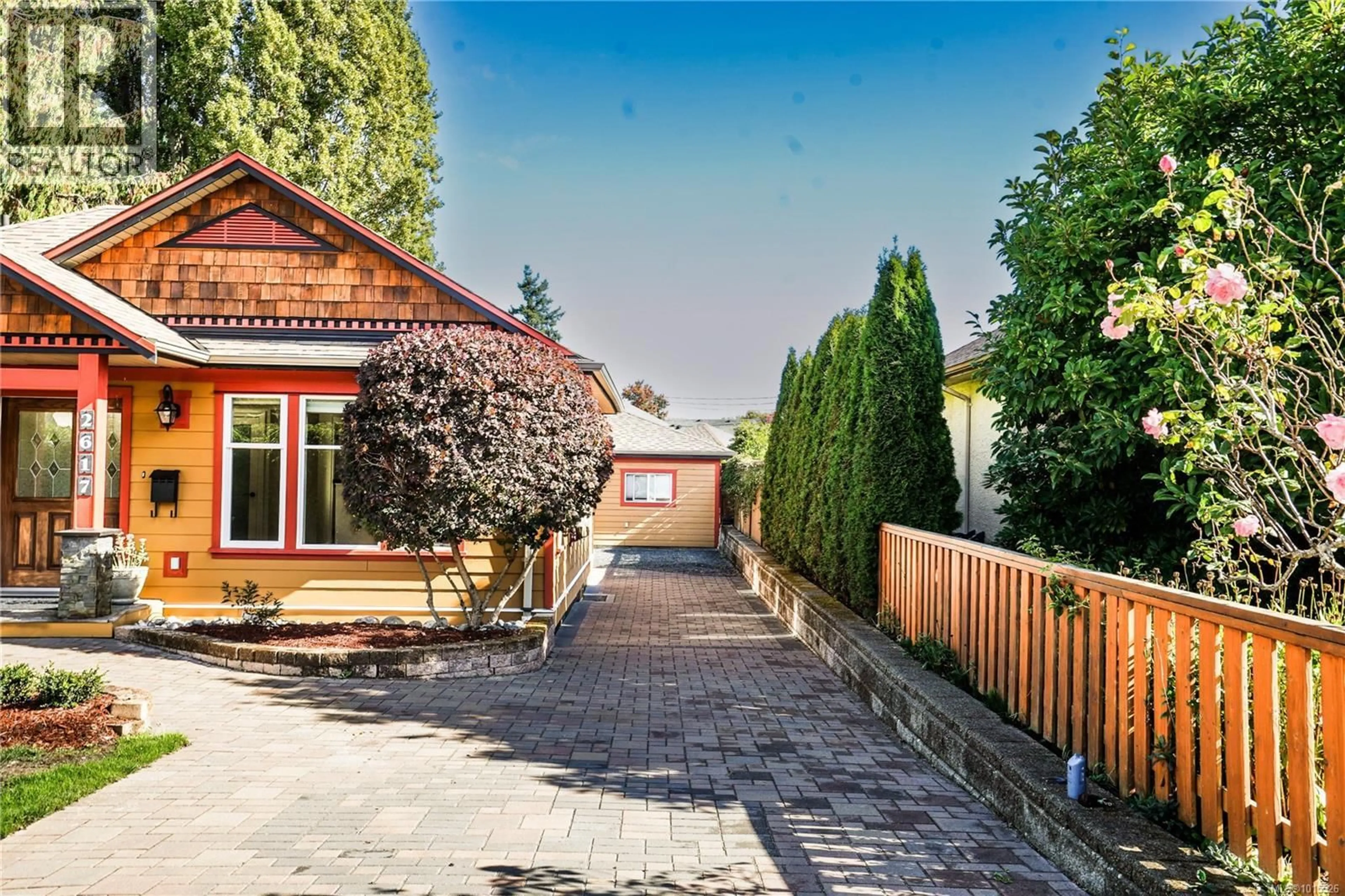 Unknown for 2617 DONCASTER DRIVE, Victoria British Columbia V8R2W5