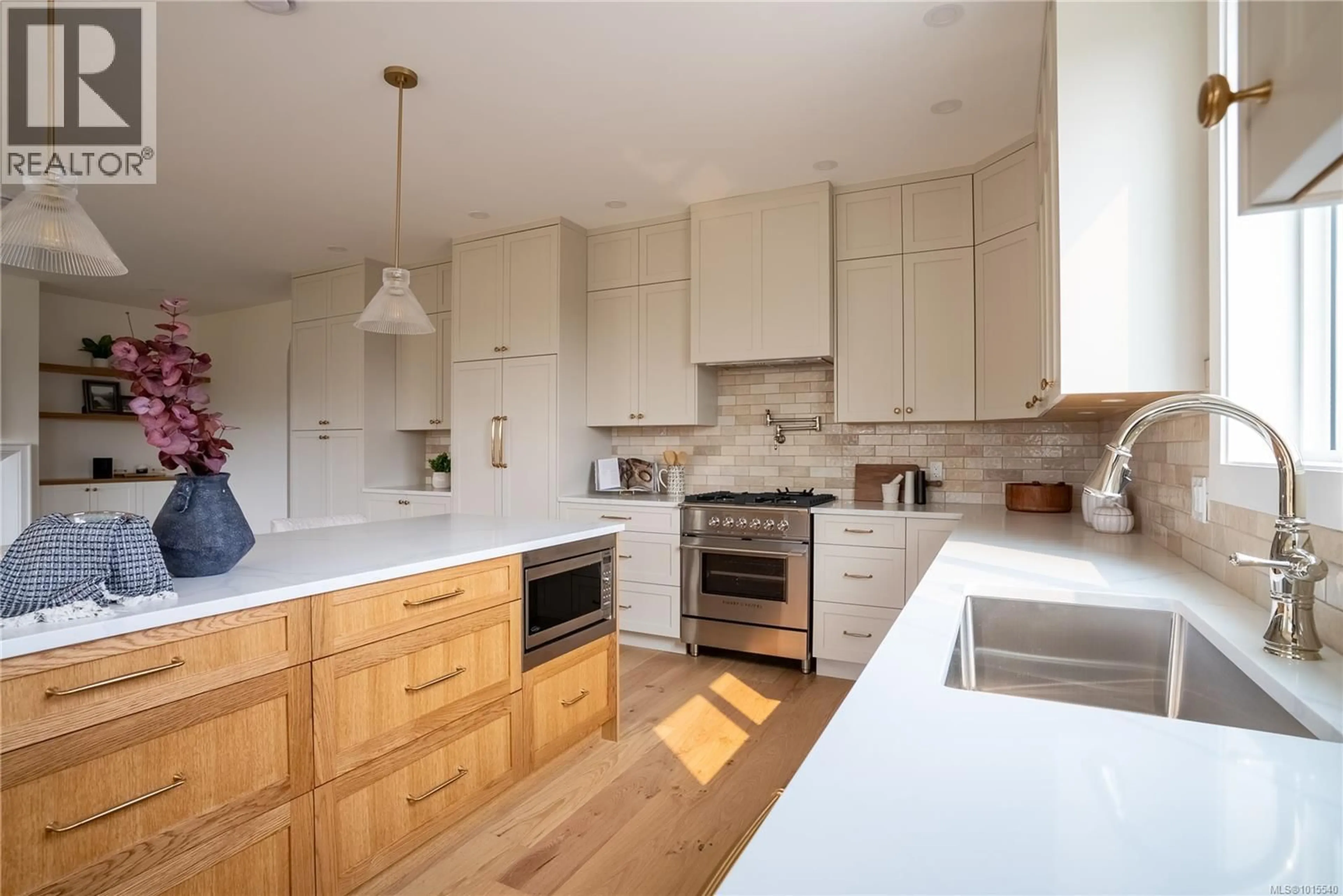 Open concept kitchen, unknown for 665 MADRONA PLACE, Langford British Columbia V9B6C6