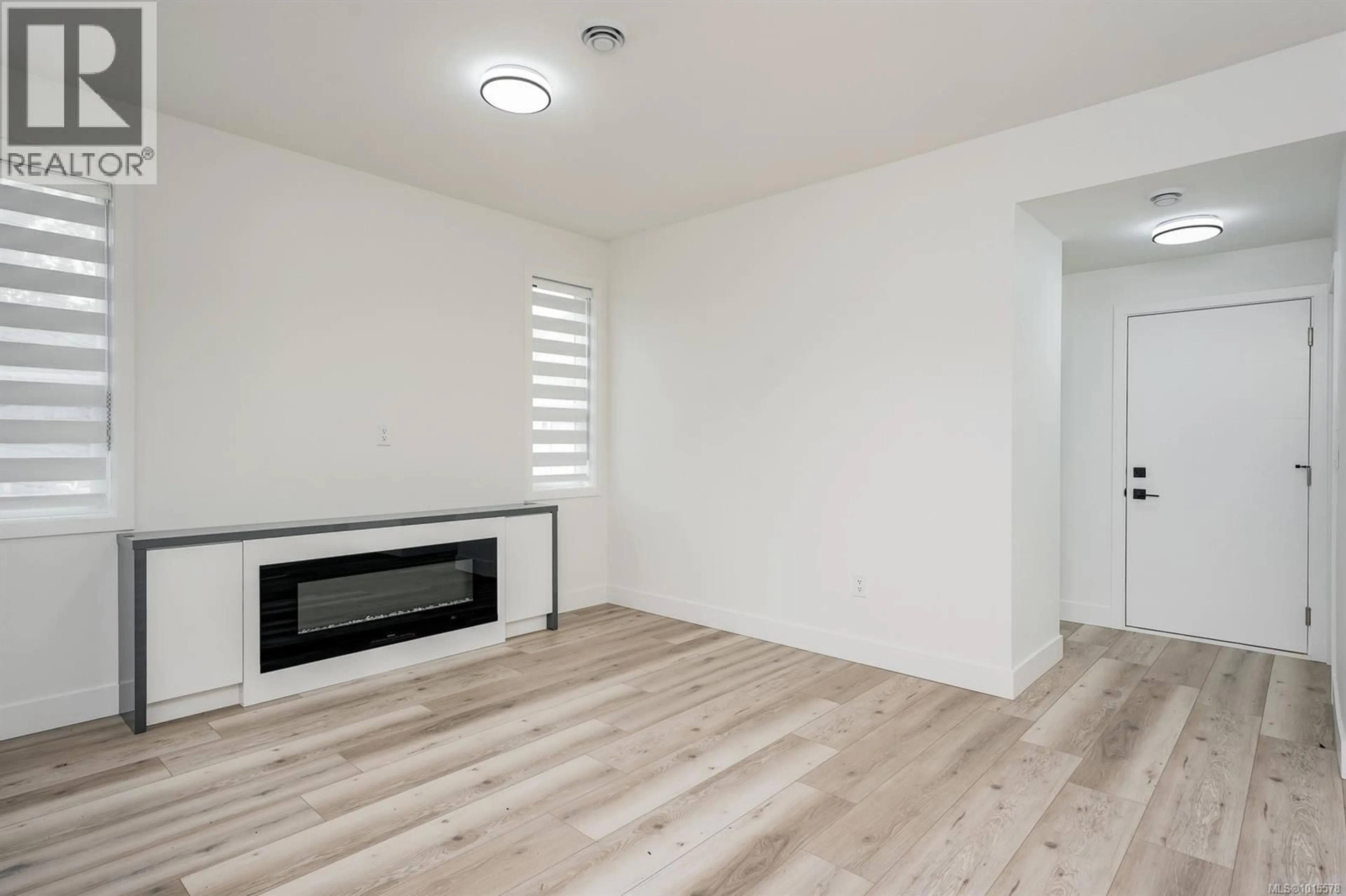 A pic of a room for 6 - 1171 STELLY'S CROSS ROAD, Central Saanich British Columbia V8M1H4