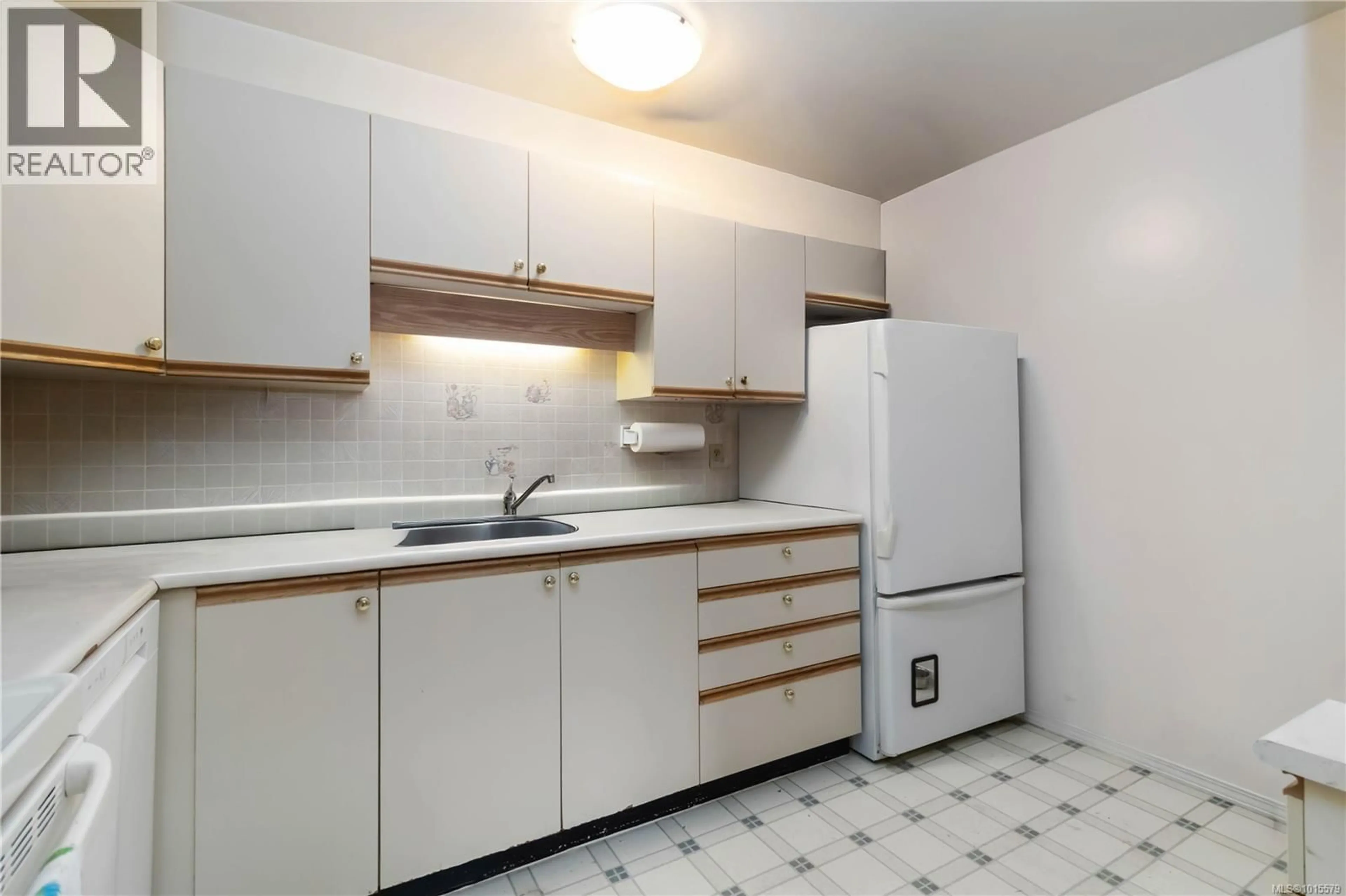 Standard kitchen, unknown for 16 - 515 MOUNT VIEW AVENUE, Colwood British Columbia V9B2B2