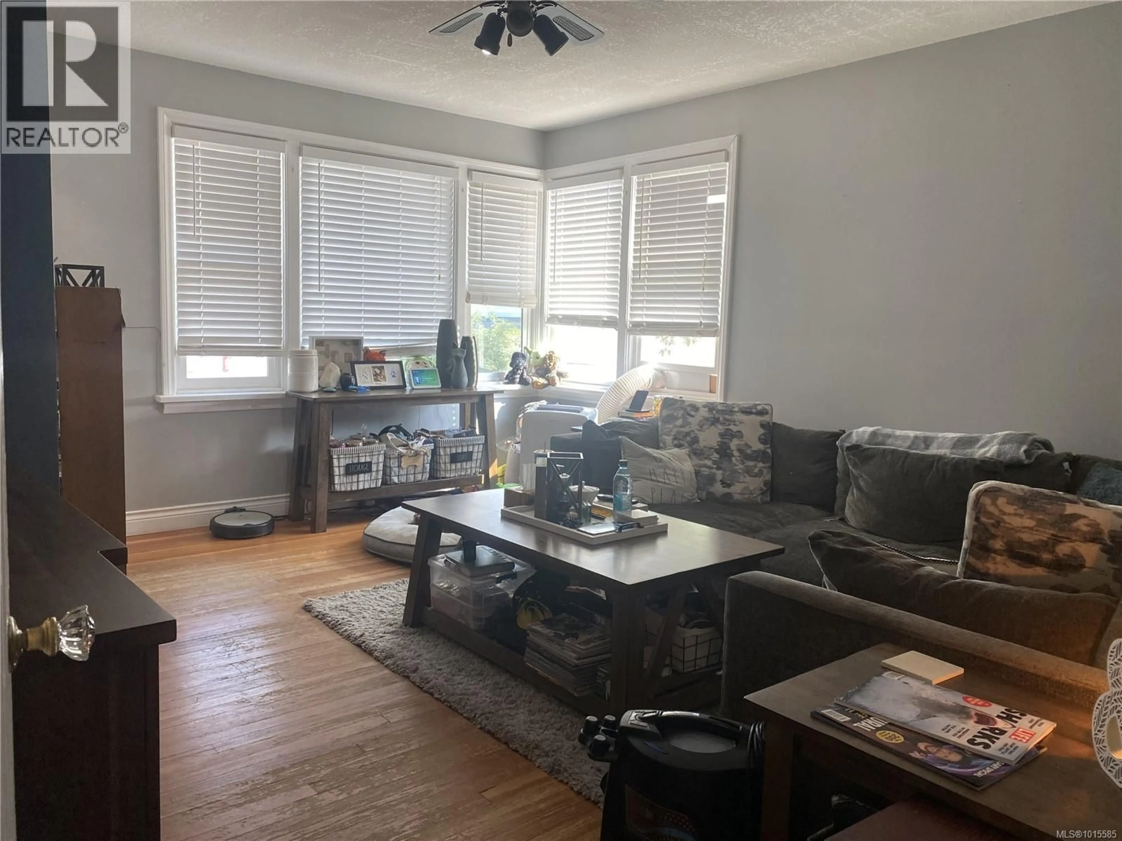 Living room with furniture, unknown for 3906 10TH AVENUE, Port Alberni British Columbia V9Y4W9