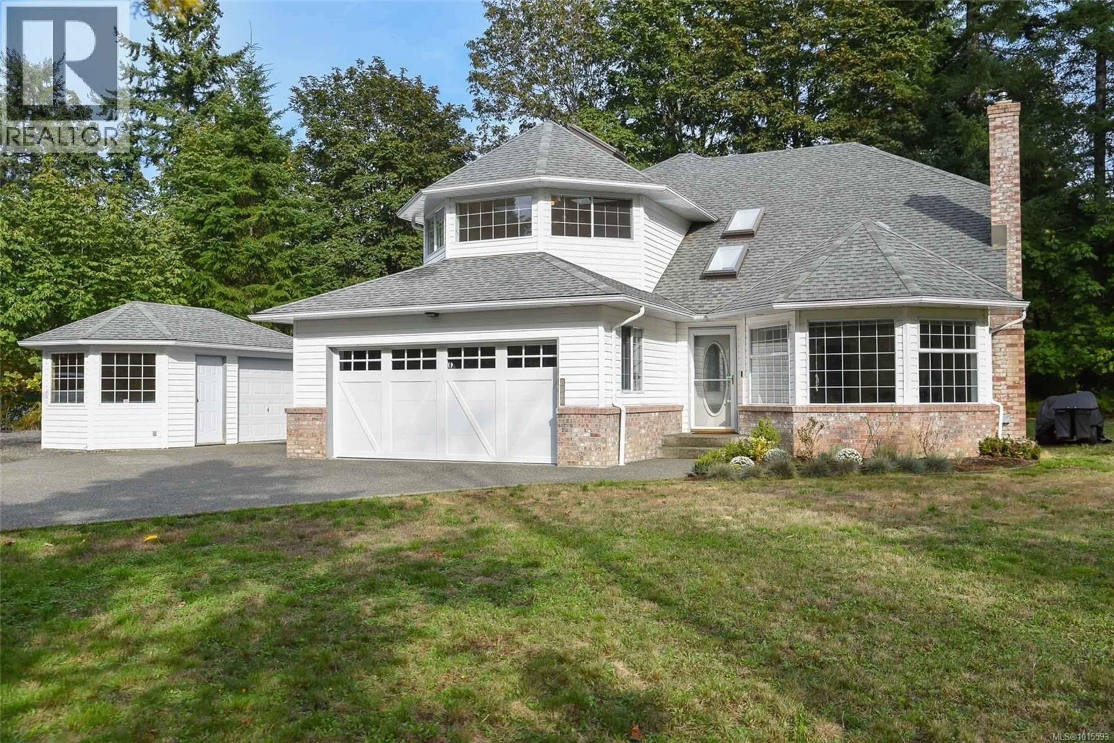 Home with vinyl exterior material, street for 8868 ERICKSON PLACE, Black Creek British Columbia V9J1H9