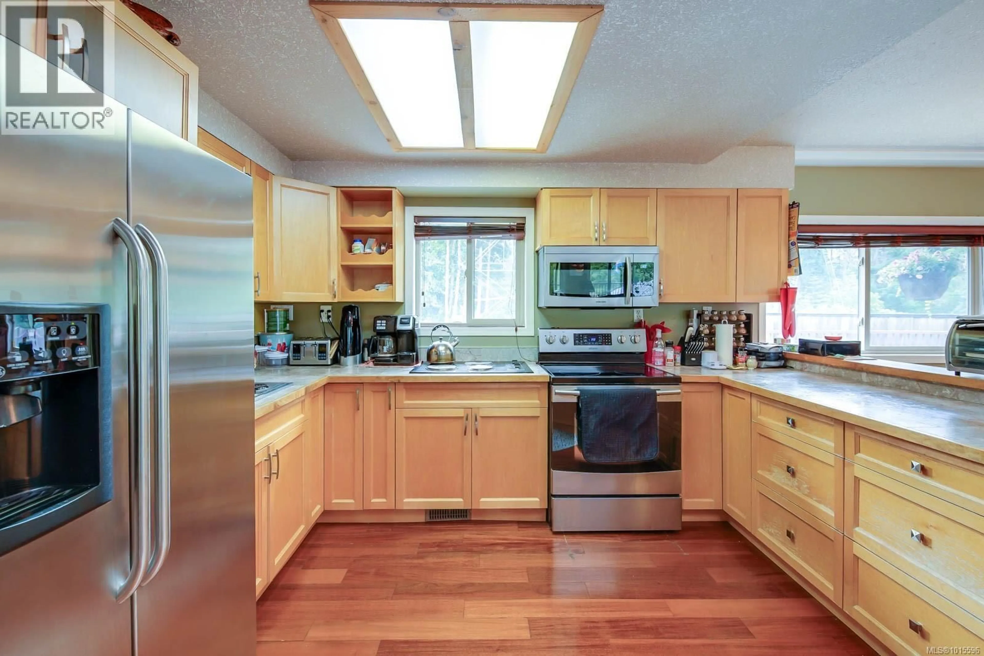 Standard kitchen, unknown for 5090 ARDEN ROAD, Port Alberni British Columbia V9Y8R5