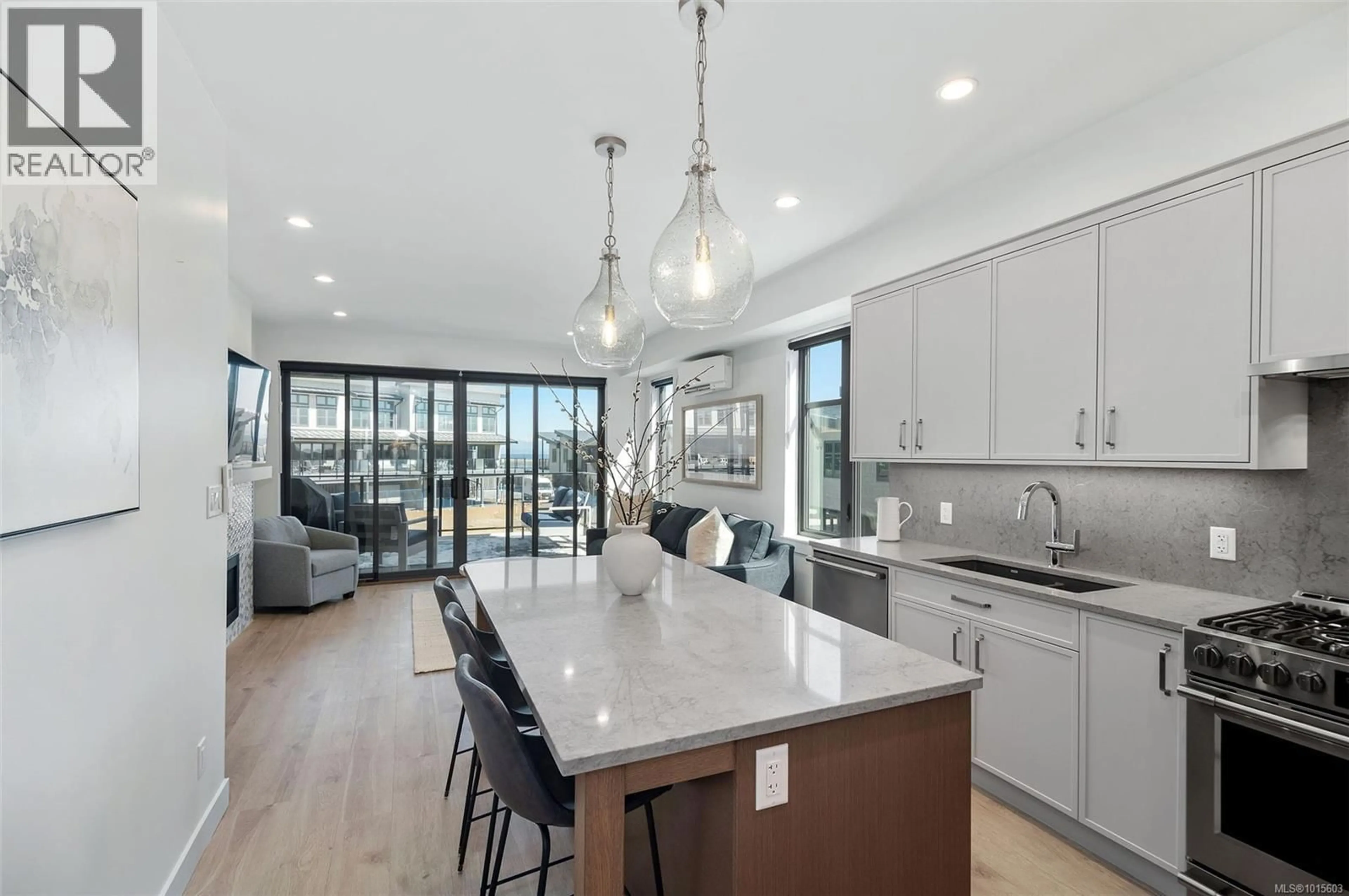 Open concept kitchen, unknown for 22 - 9022 CLARKSON AVENUE, Black Creek British Columbia V9J1B3