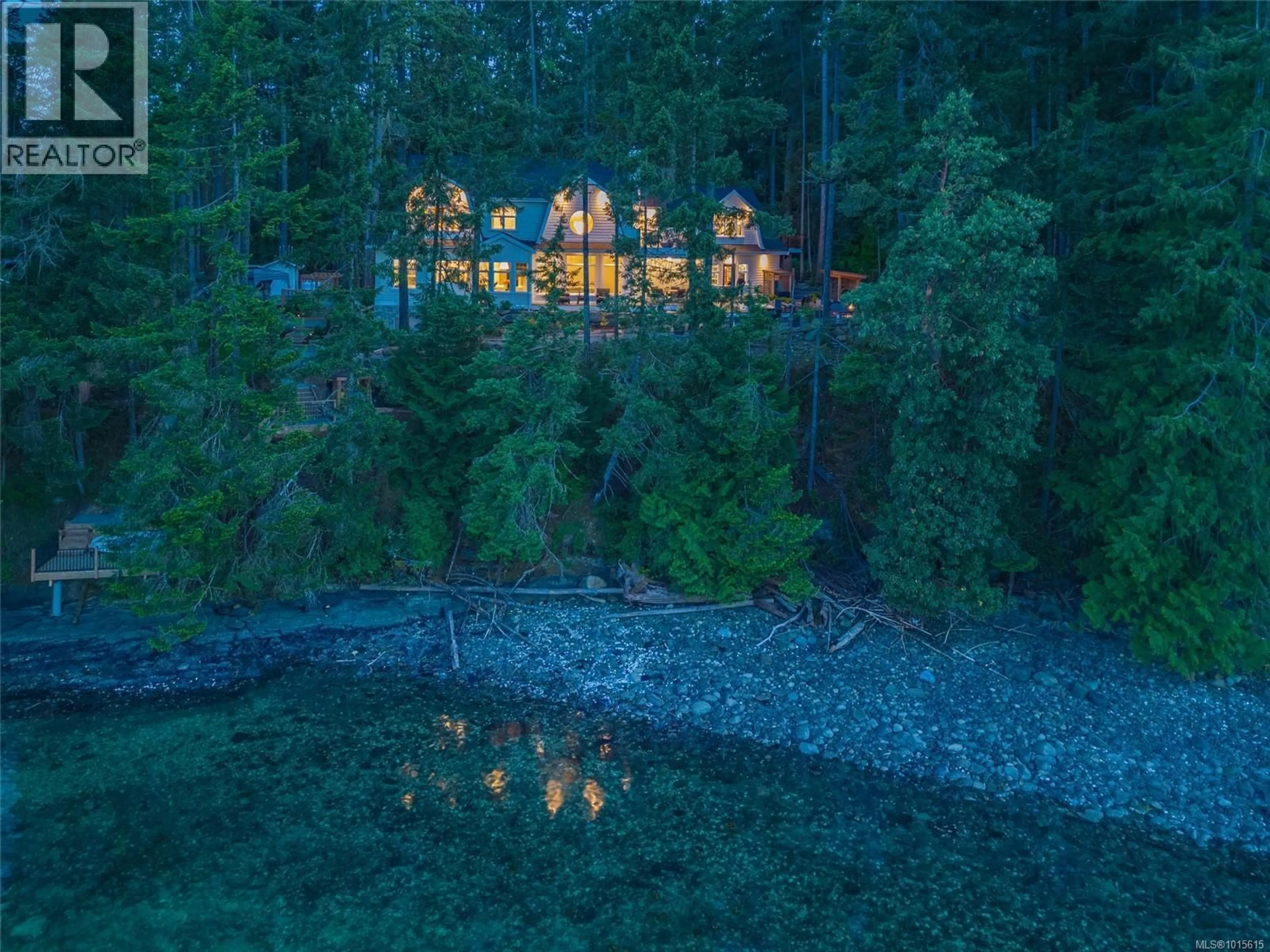 A pic from outside/outdoor area/front of a property/back of a property/a pic from drone, unknown for 3973 COVE ROAD, Ladysmith British Columbia V9G1K5