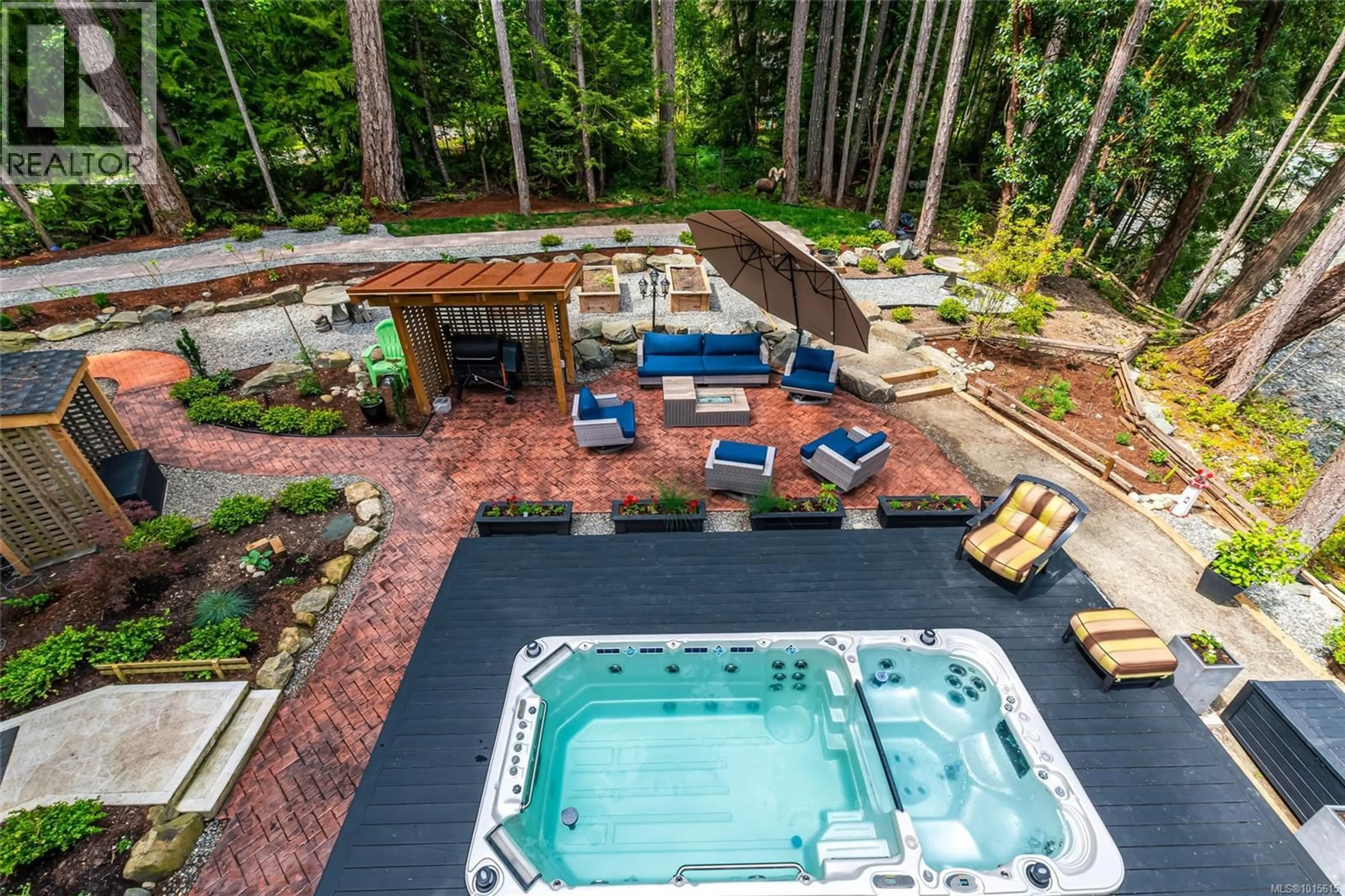 Patio, forest/trees view for 3973 COVE ROAD, Ladysmith British Columbia V9G1K5