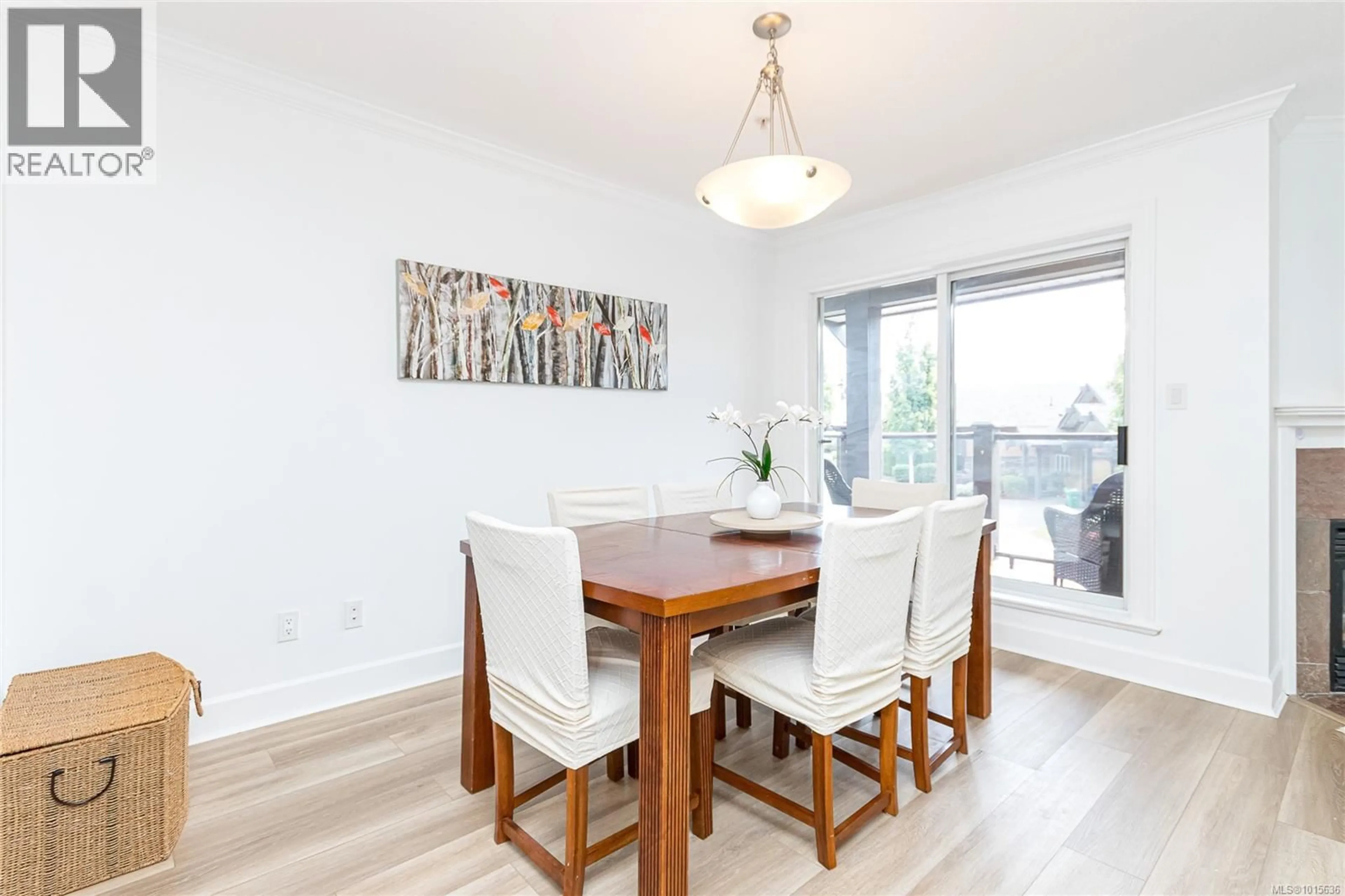 Dining room, wood/laminate floor for 60 - 486 ROYAL BAY DRIVE, Colwood British Columbia V9C4L7
