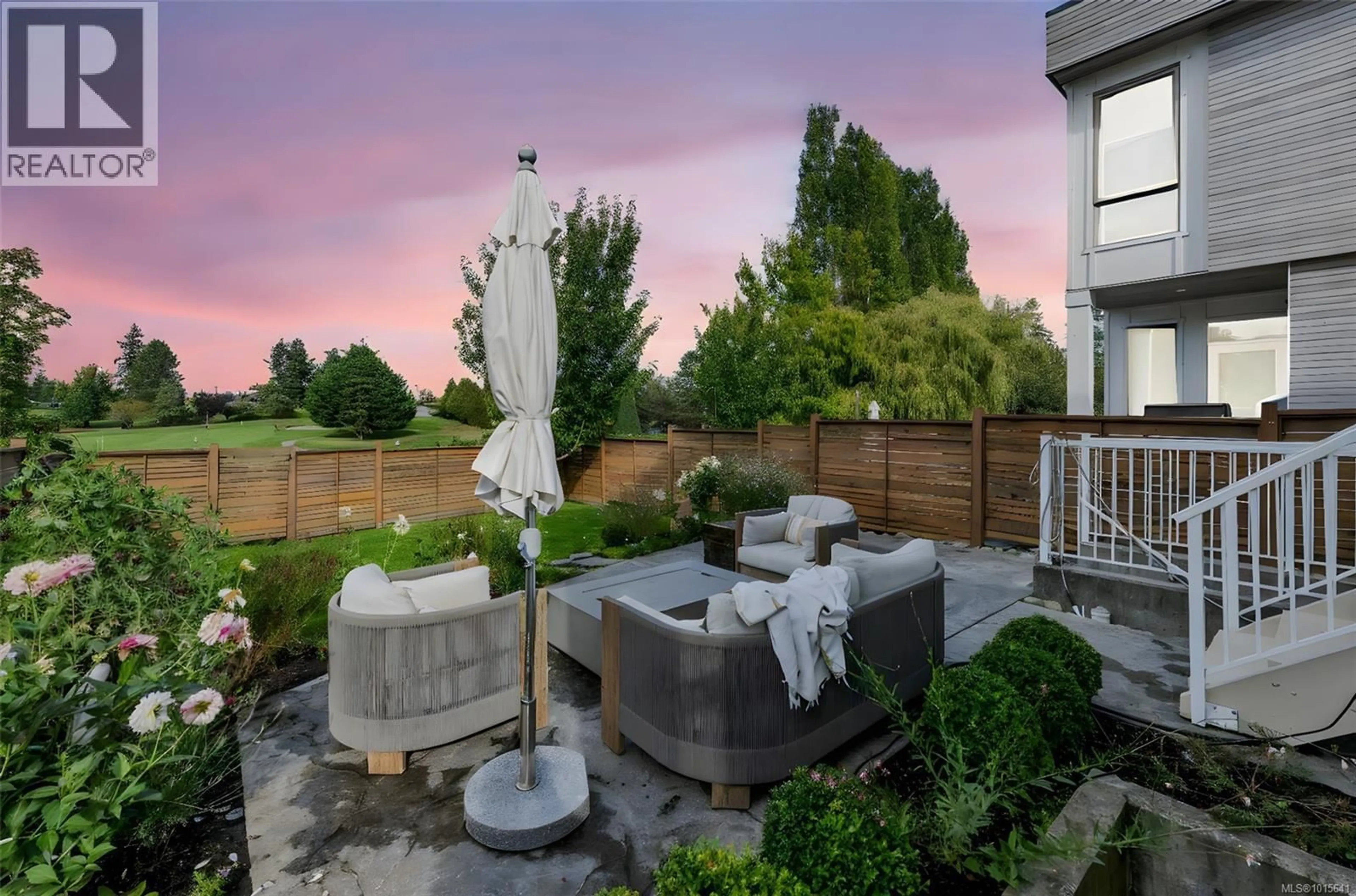 Patio, unknown for 1040 COLVILLE ROAD, Esquimalt British Columbia V9A4P7