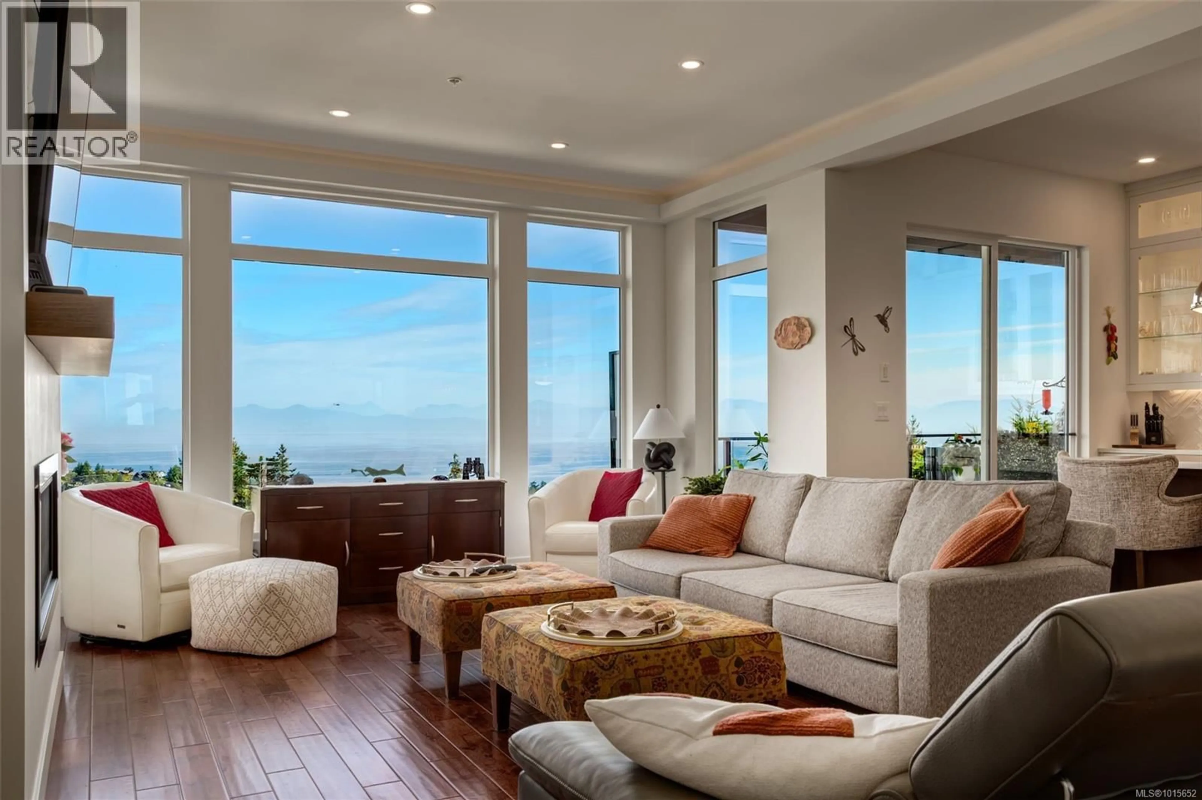 Living room with furniture, unknown for 4724 HORIZON DRIVE, Nanaimo British Columbia V9T0C1