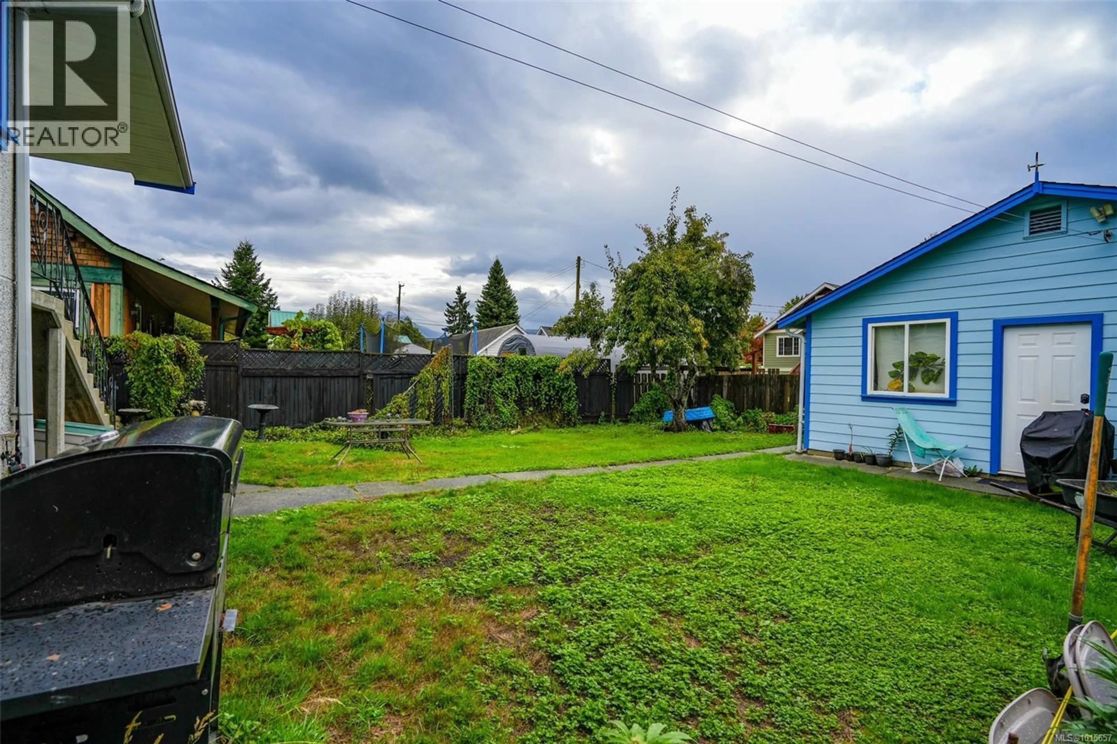 A pic from outside/outdoor area/front of a property/back of a property/a pic from drone, street for 5028 RICHARDSON ROAD, Port Alberni British Columbia V9Y5R8