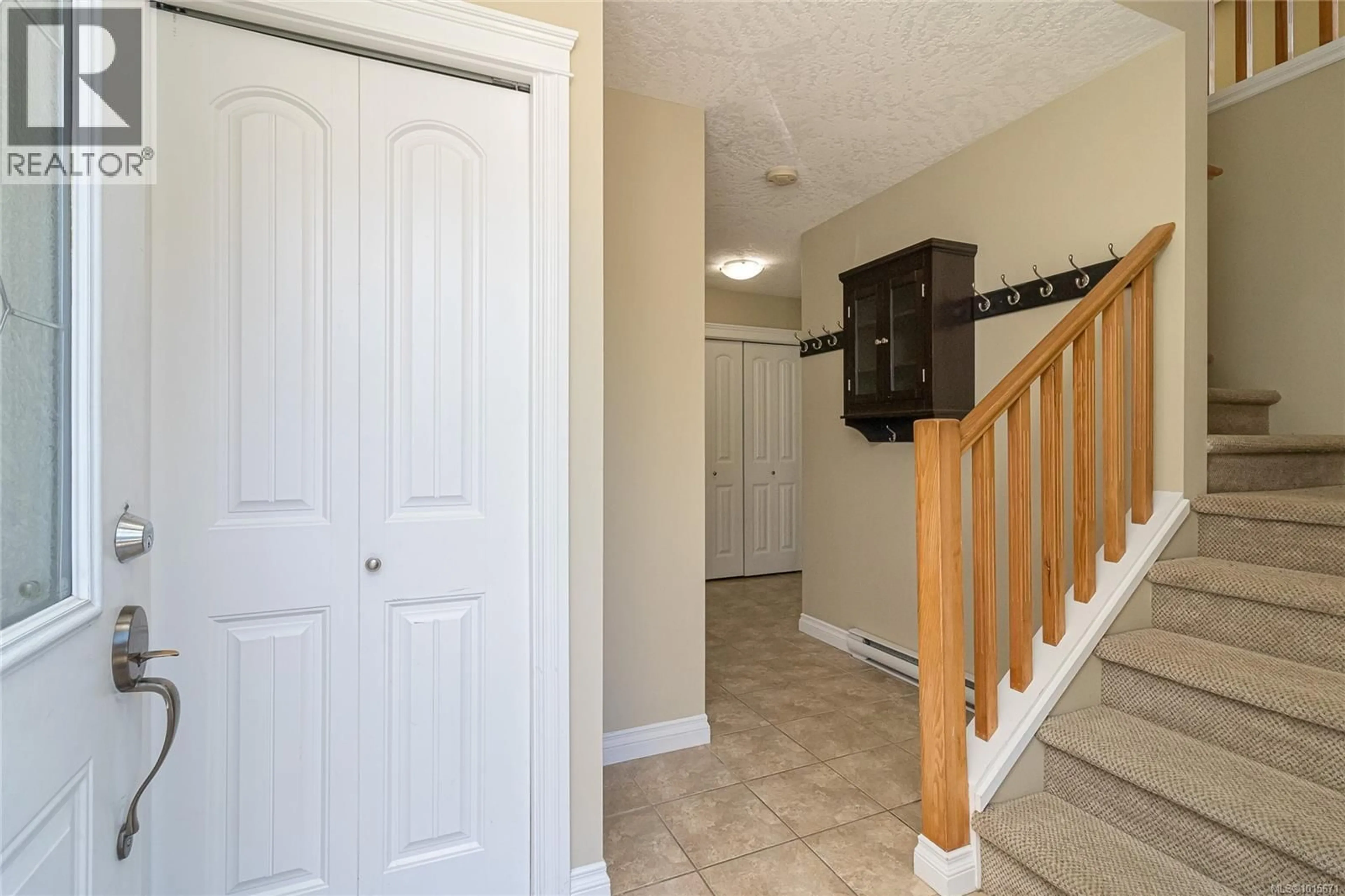 Indoor entryway for 3446 HAPPY VALLEY ROAD, Langford British Columbia L1L1L1