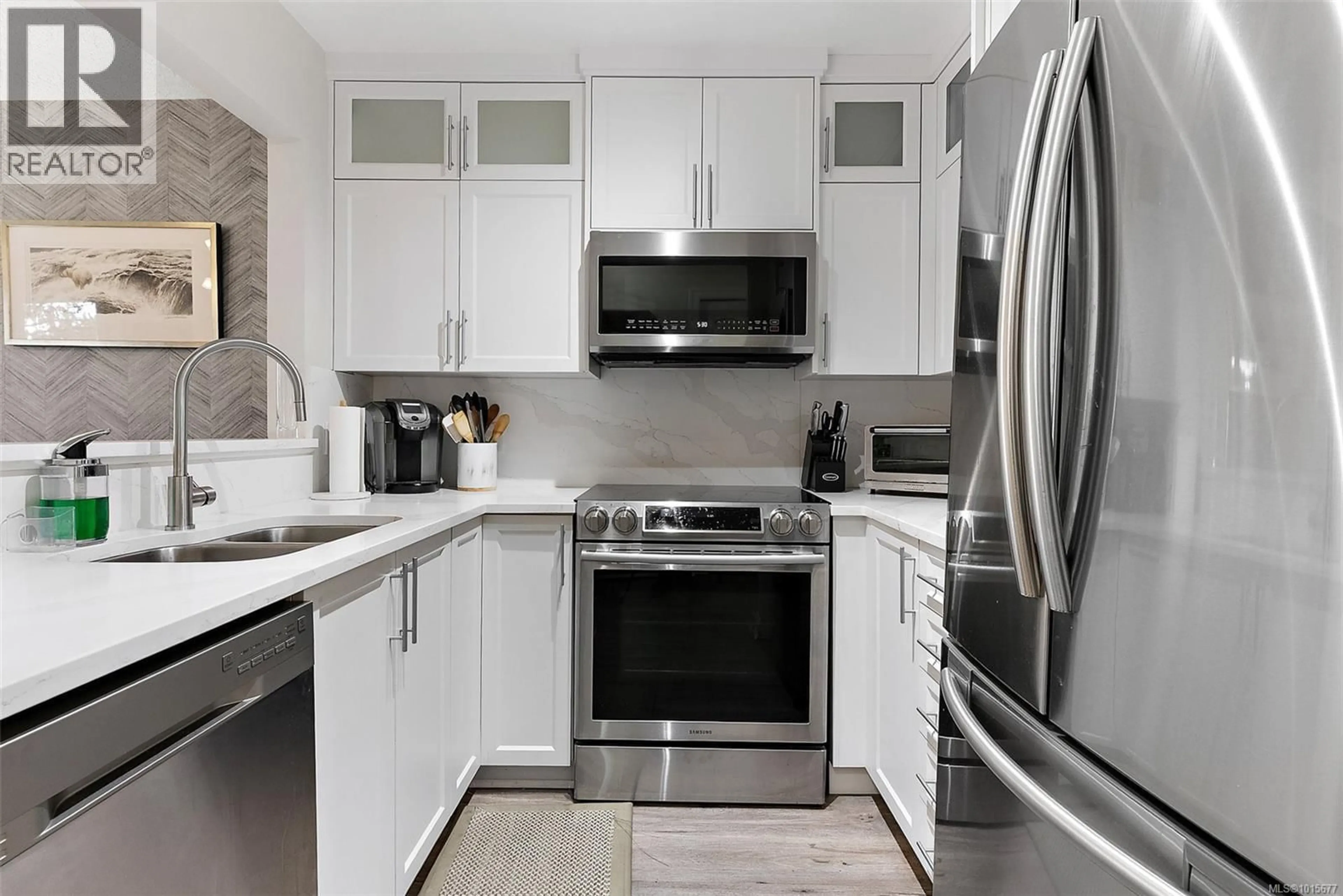 Unknown for 325 - 2245 JAMES WHITE BOULEVARD, Sidney British Columbia V8L1Z5