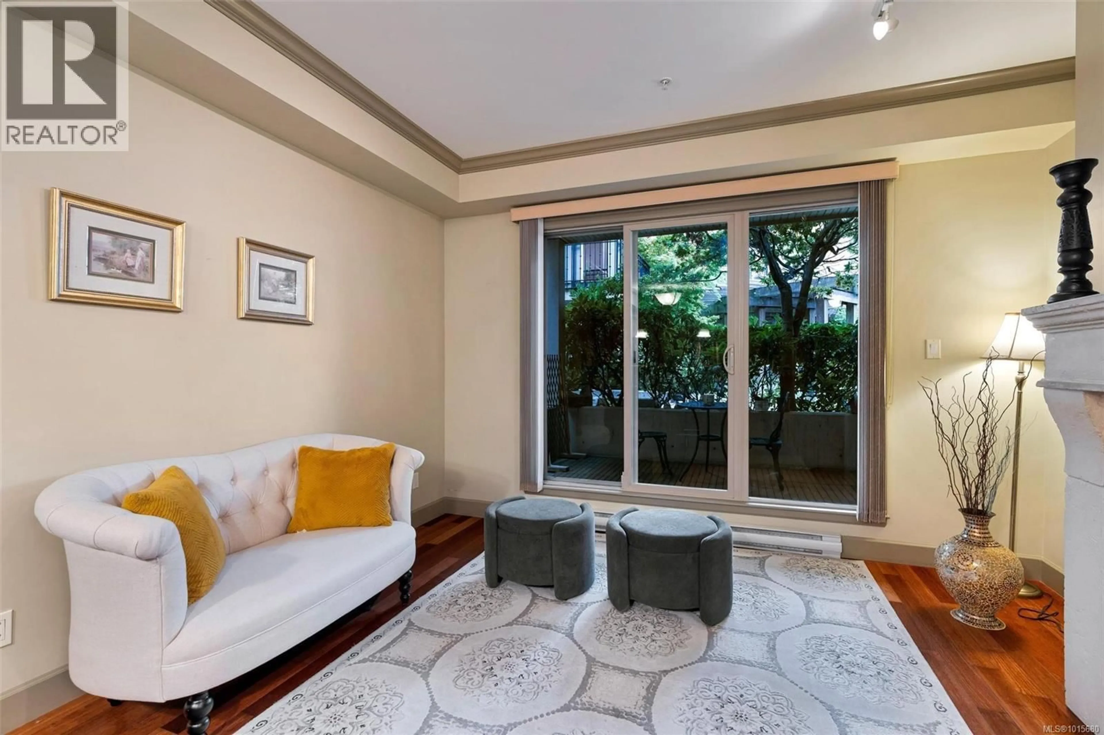 Living room with furniture, unknown for 210 - 1620 MCKENZIE AVENUE, Saanich British Columbia V8N0A1