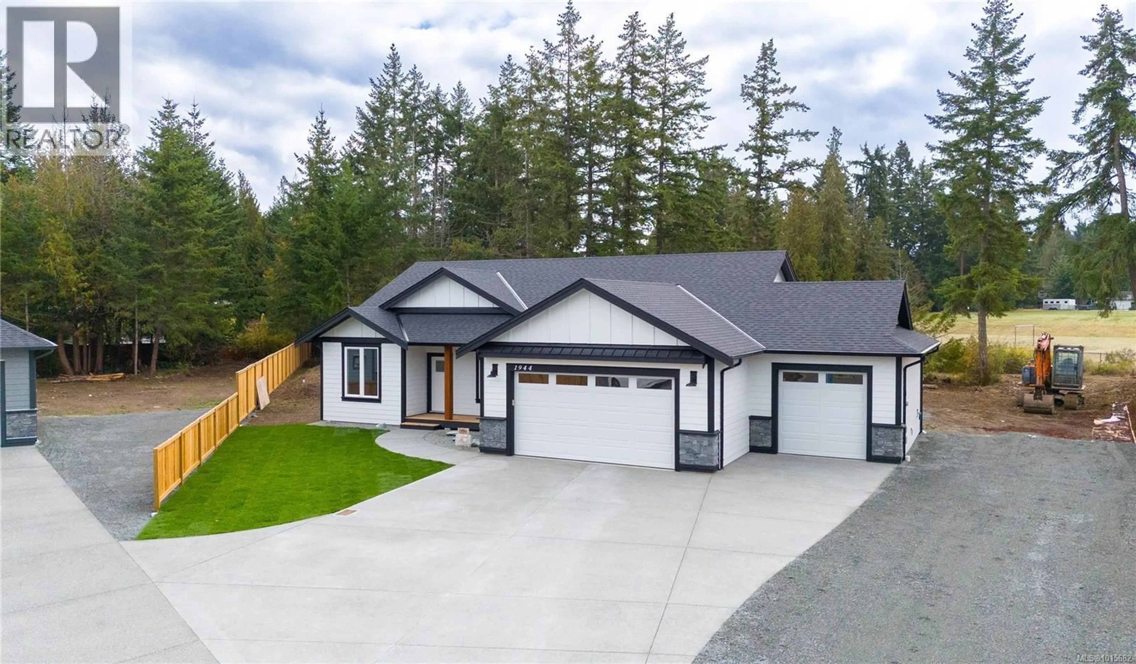 Unknown for 1944 WOOBANK ROAD, Nanaimo British Columbia V9X1H4