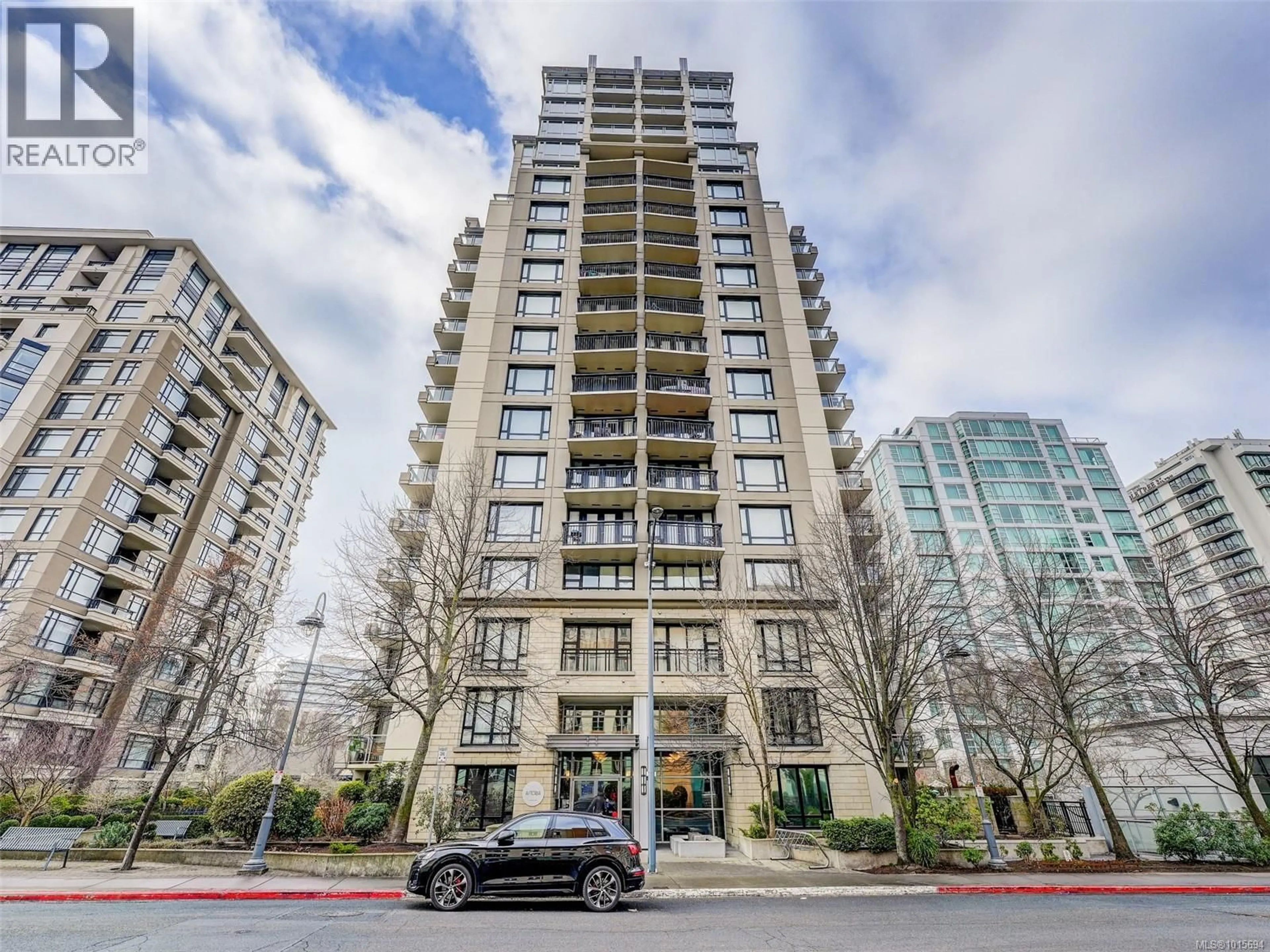 Unknown for 1010 - 751 FAIRFIELD ROAD, Victoria British Columbia V8W3Z5
