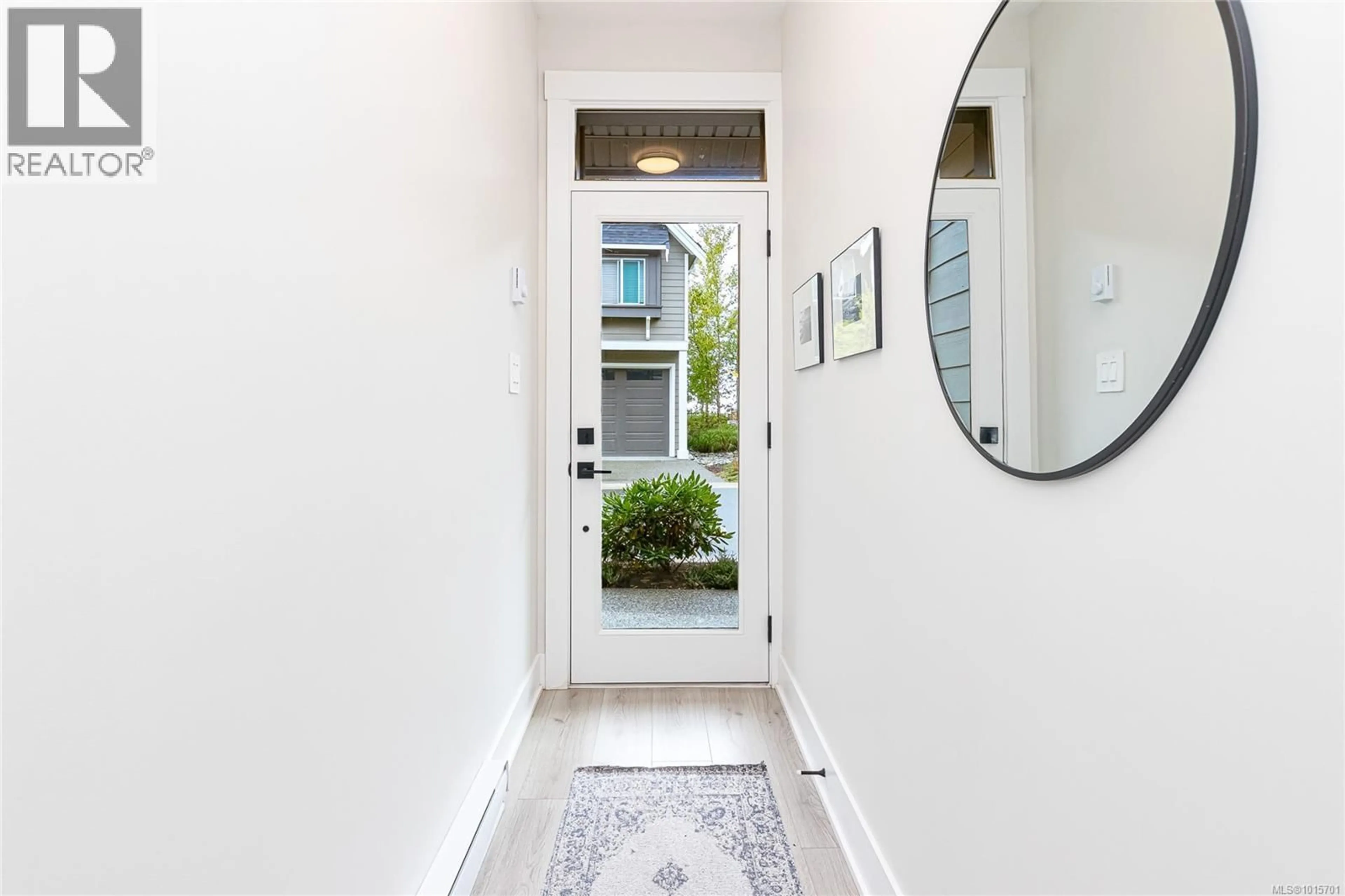 Indoor entryway for 1142 MOONSTONE LOOP, Langford British Columbia V9B0Y6