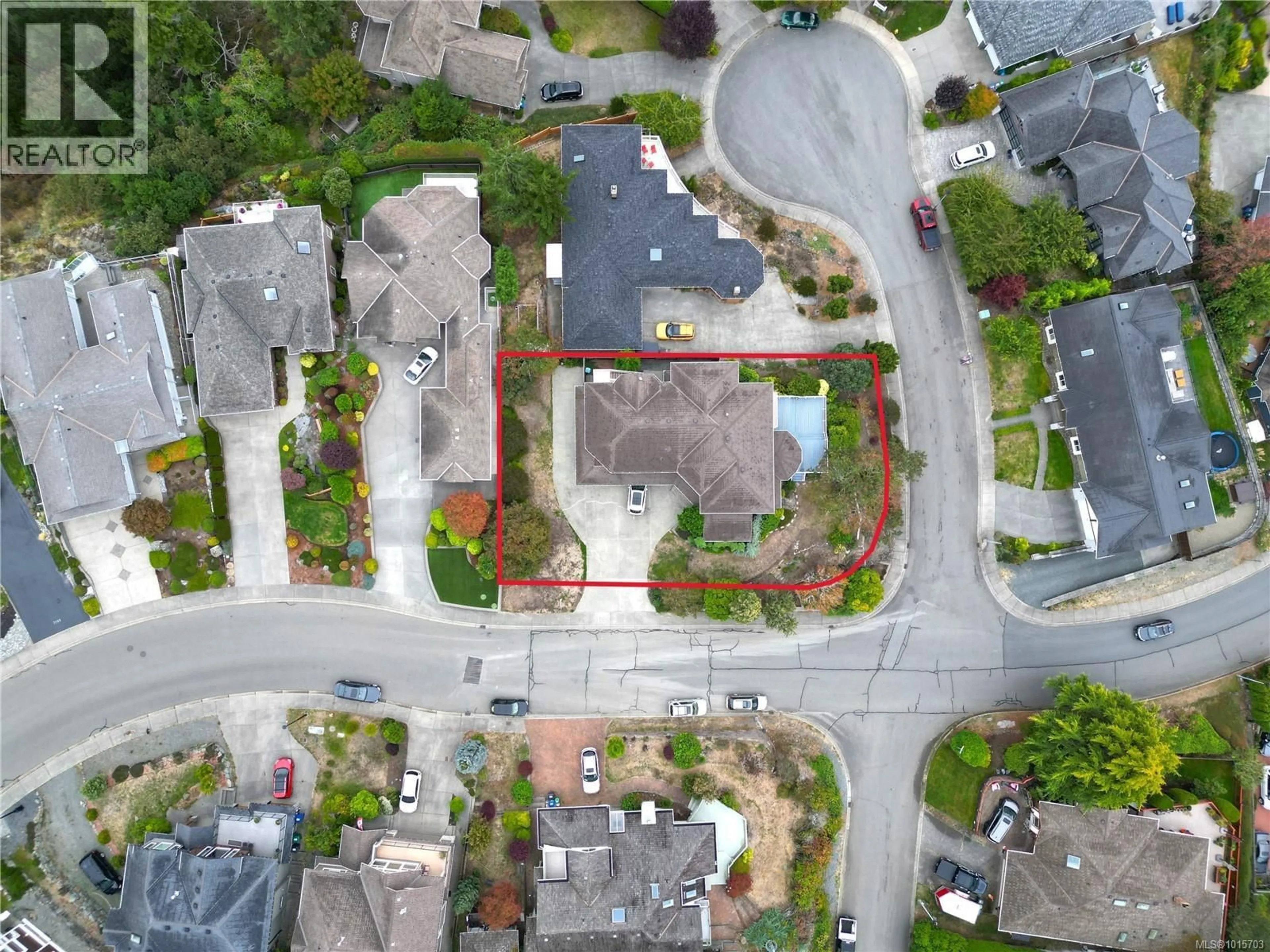 A pic from outside/outdoor area/front of a property/back of a property/a pic from drone, street for 3689 GLEN OAKS DRIVE, Nanaimo British Columbia V9T5A1