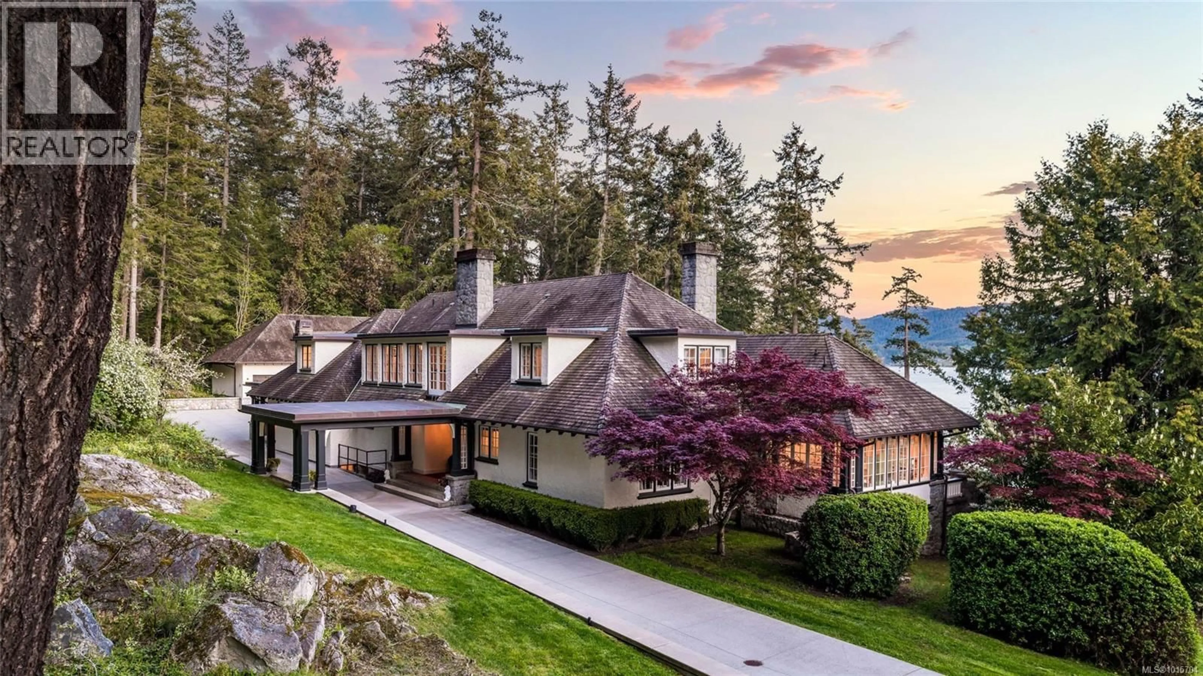Unknown for 605 SENANUS DRIVE, Central Saanich British Columbia V8M1S6
