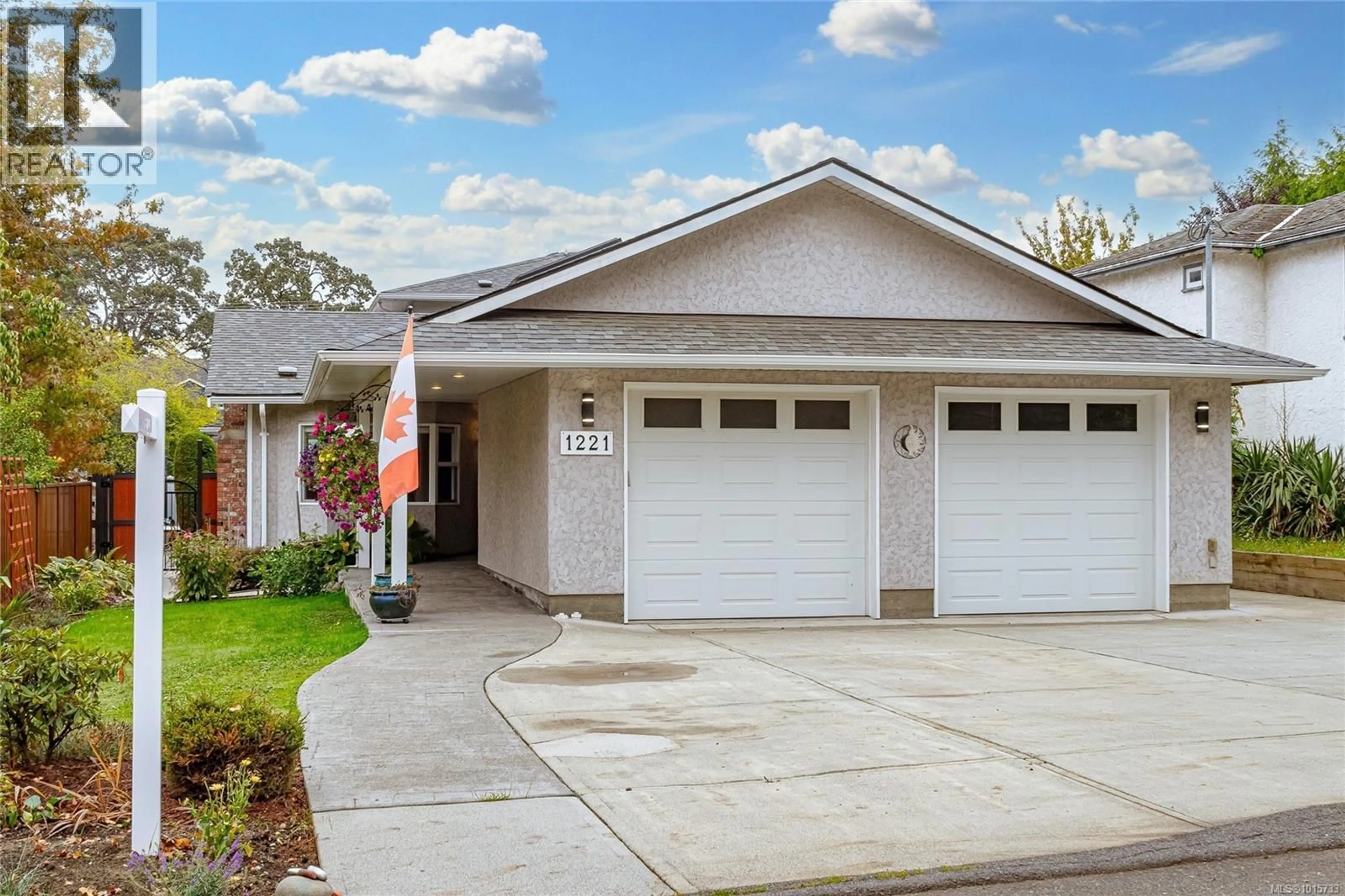 Home with vinyl exterior material, street for 1221 CHERRY ROAD, Saanich British Columbia V8Z2Y4