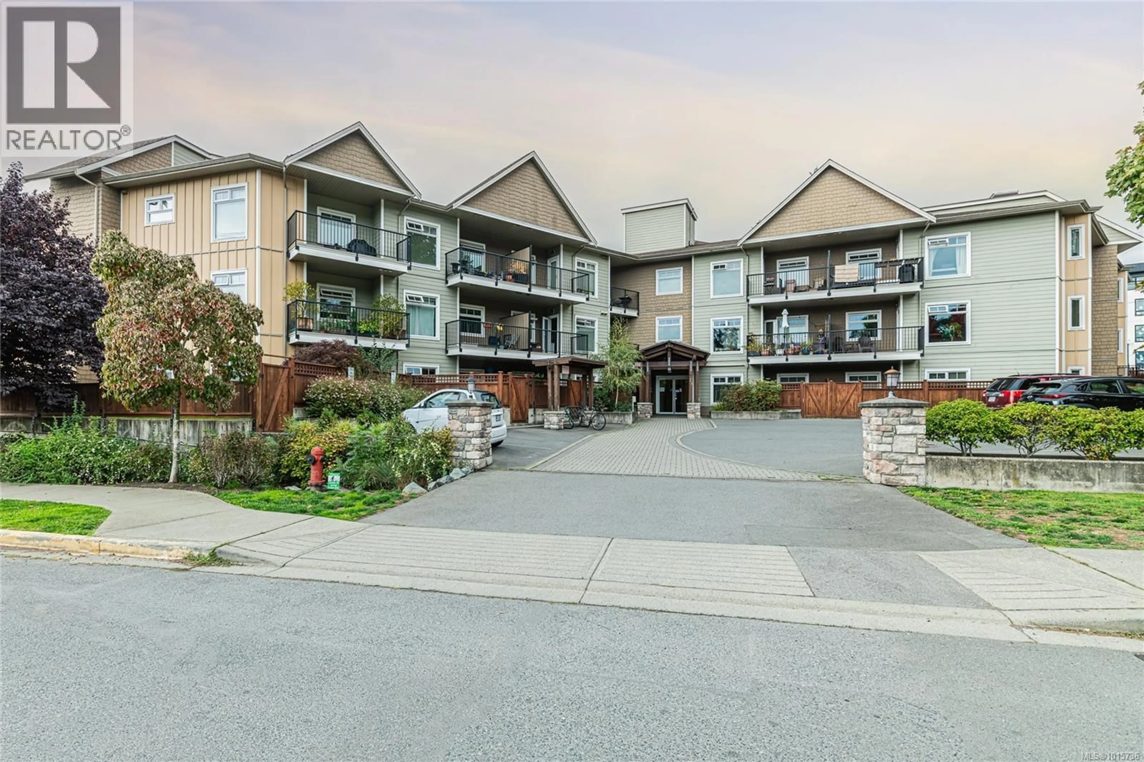 A pic from outside/outdoor area/front of a property/back of a property/a pic from drone, mountain view for 214 - 21 CONARD STREET, View Royal British Columbia V8Z0C4