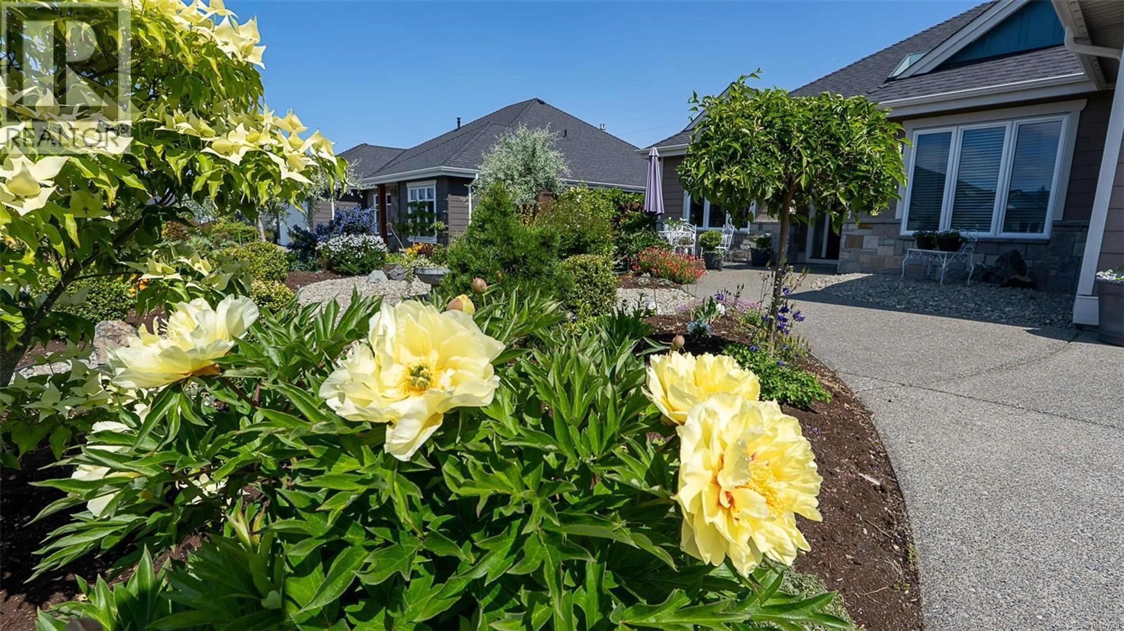 Patio, street for 1000 BROOKFIELD CRESCENT, Parksville British Columbia V9P0E3