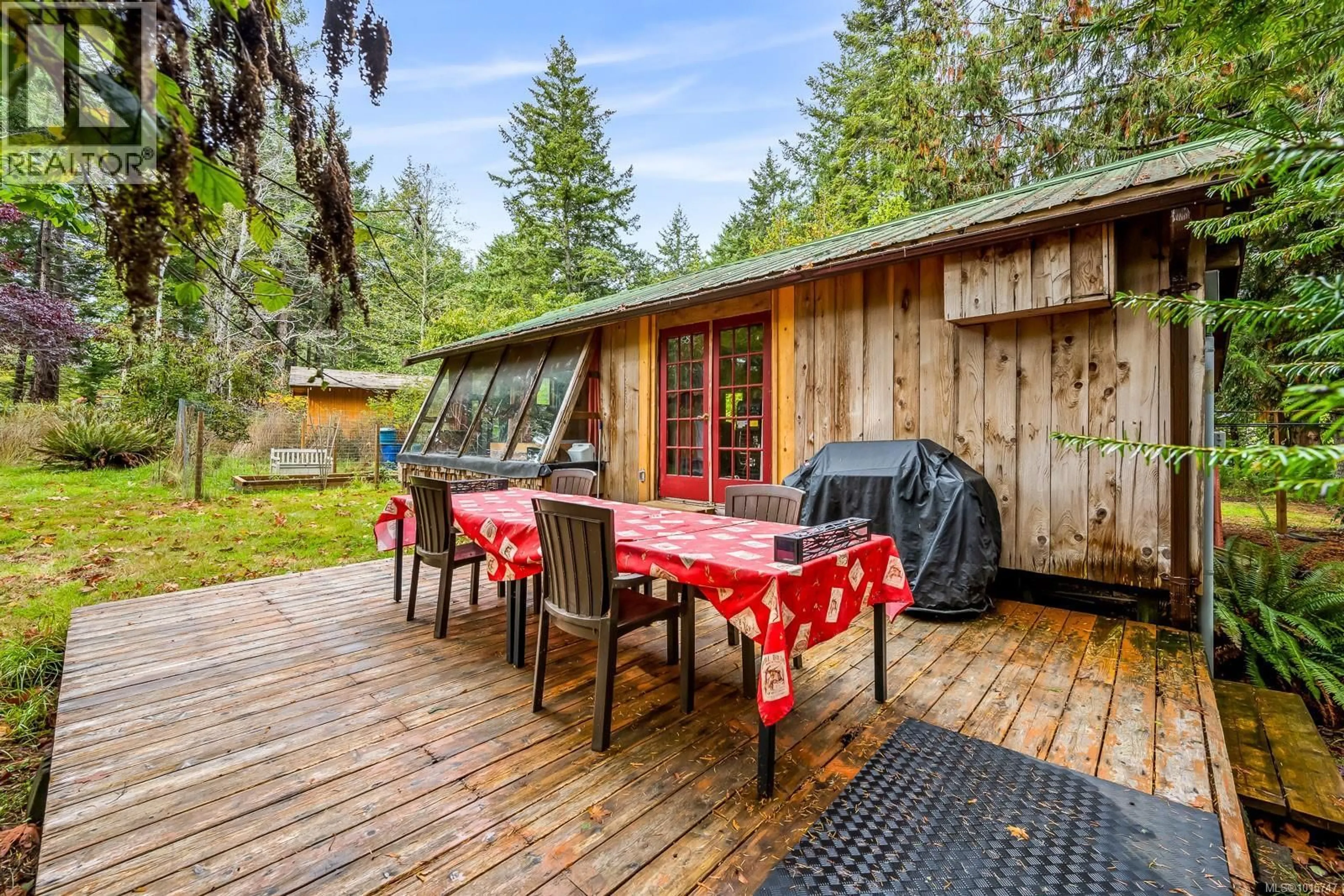 Patio, street for 5450 SEAWRIGHT ROAD, Hornby Island British Columbia V0R1Z0