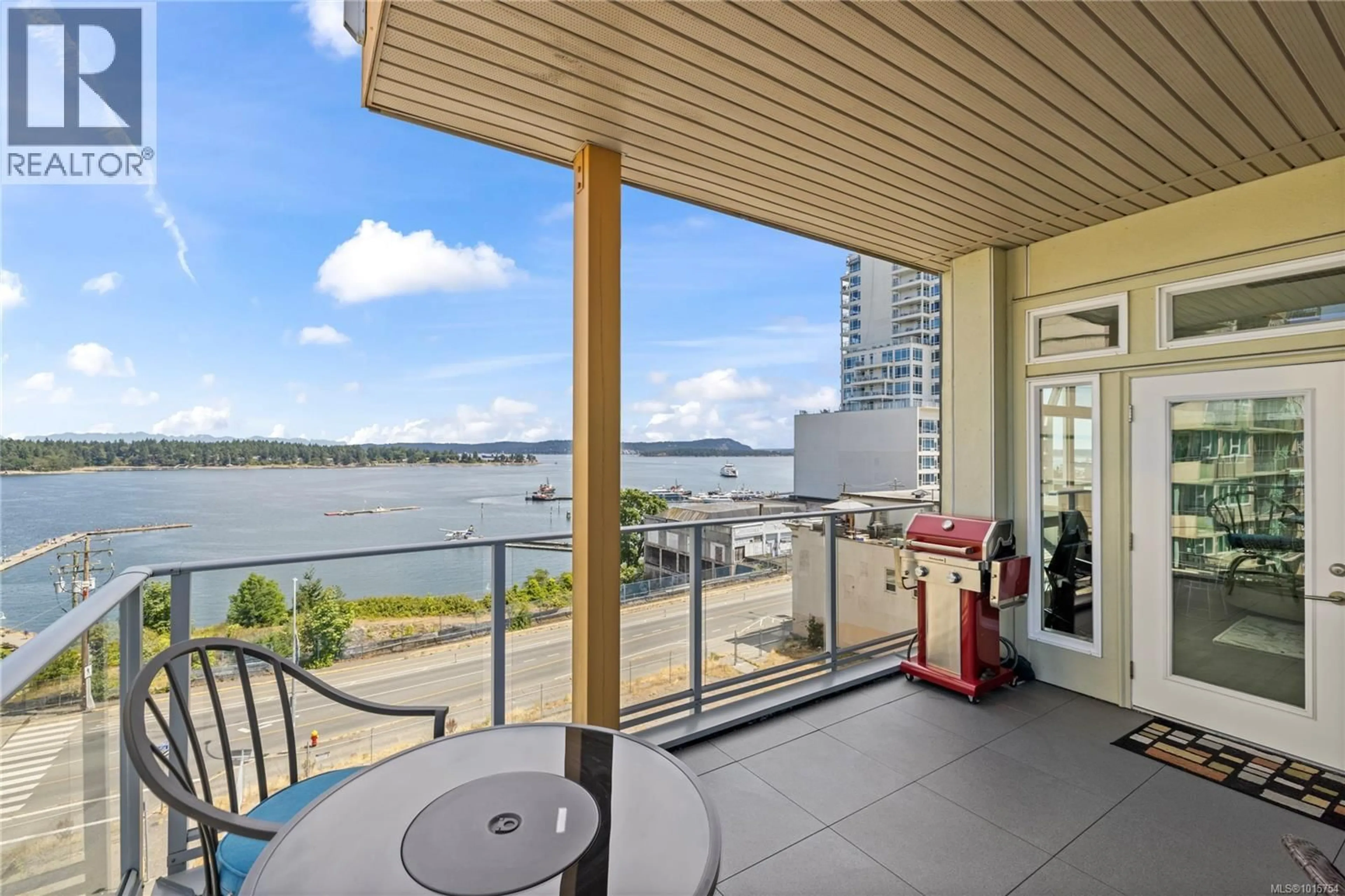 Patio, water/lake/river/ocean view for 404 - 10 CHAPEL STREET, Nanaimo British Columbia V9R5H2