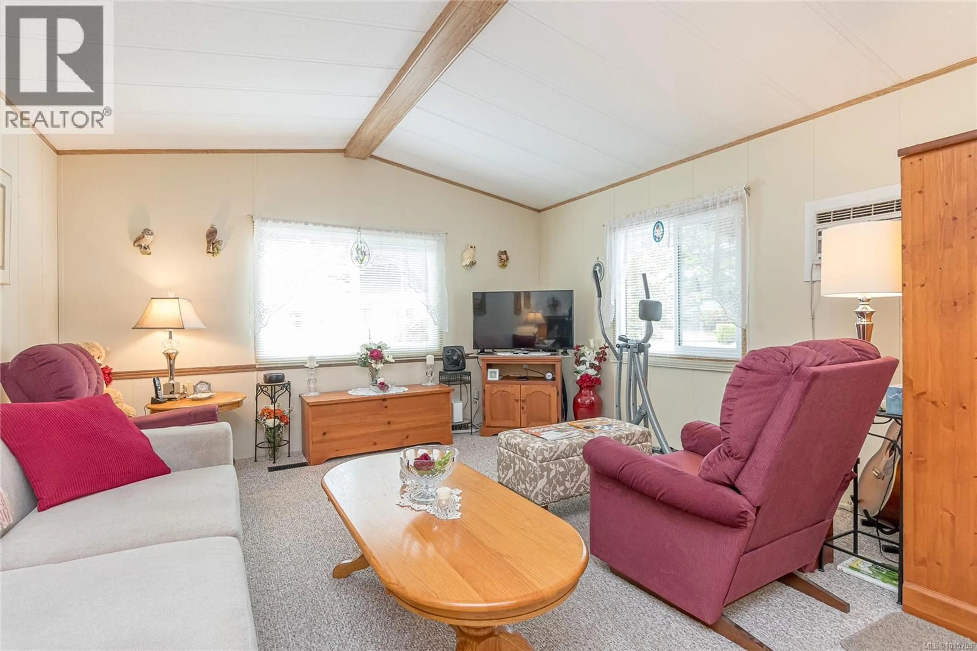 Living room with furniture, unknown for 13 - 6245 METRAL DRIVE, Nanaimo British Columbia V9T6P8